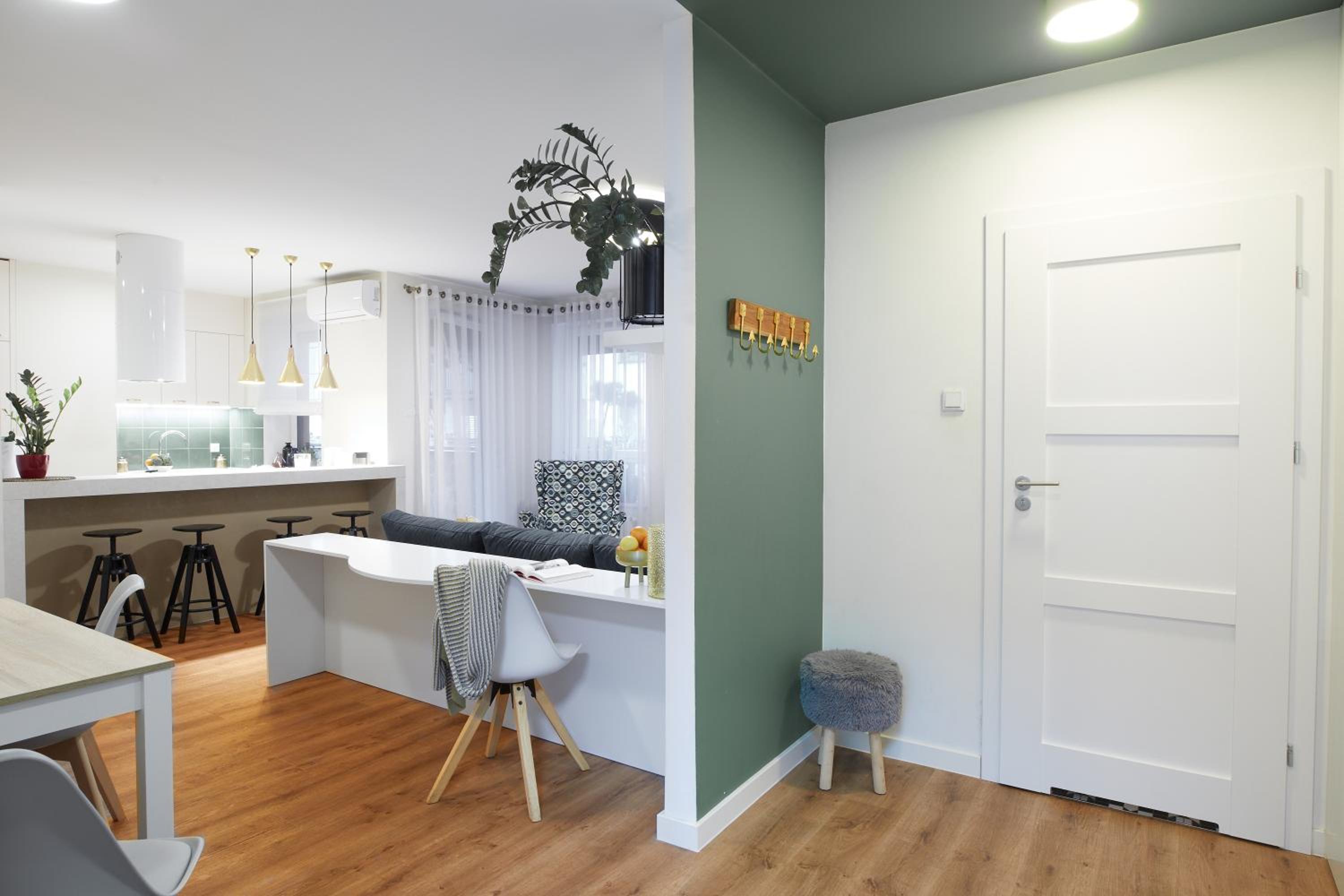 Cleopatra Apartment