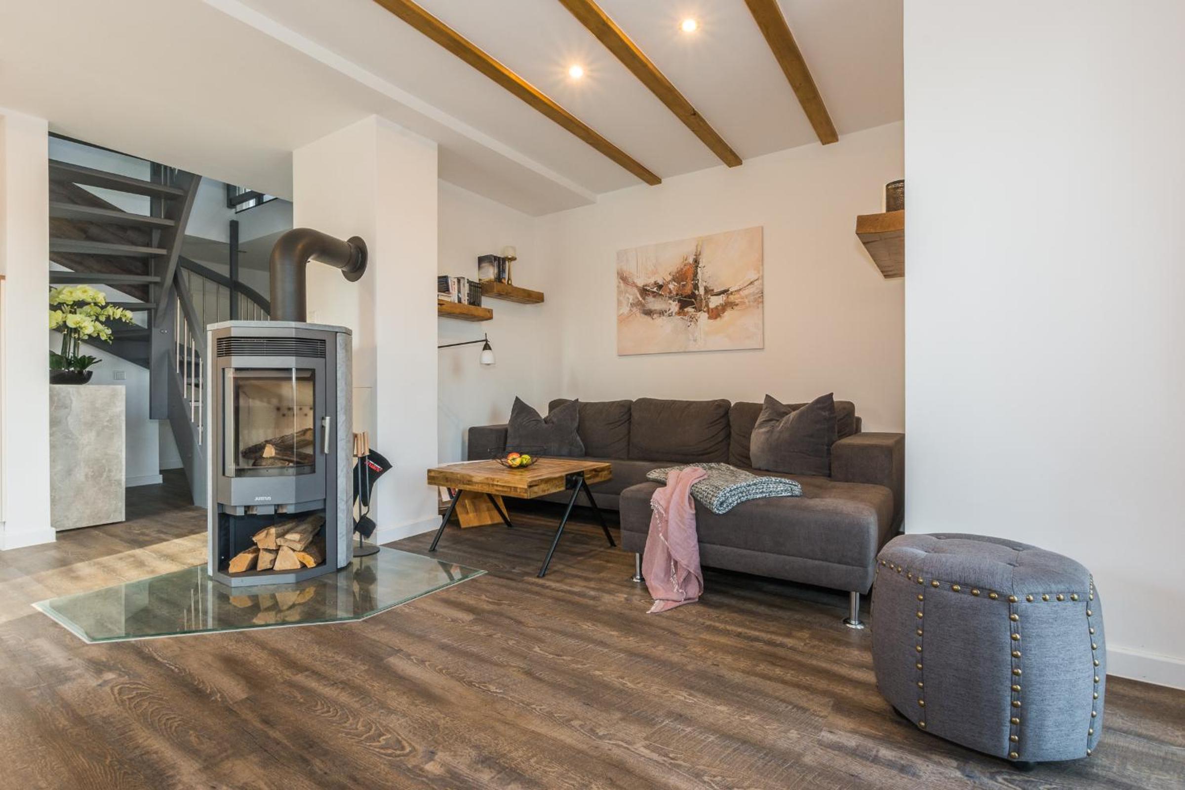 5 Sterne-Ferienhaus-See-Sauna-Kamin-Garten im Naturpark