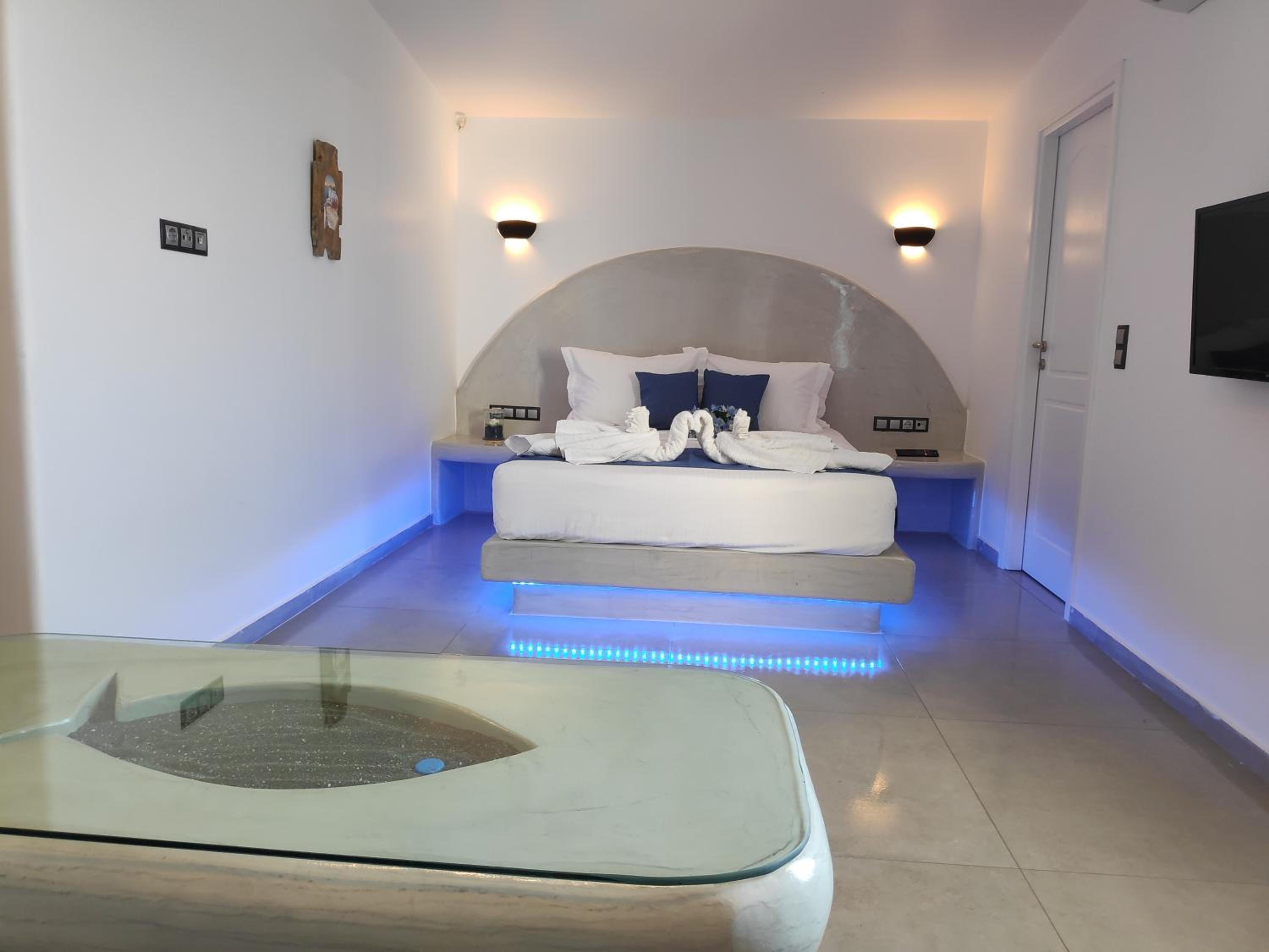 SANTOXENIA Studio George photo 5