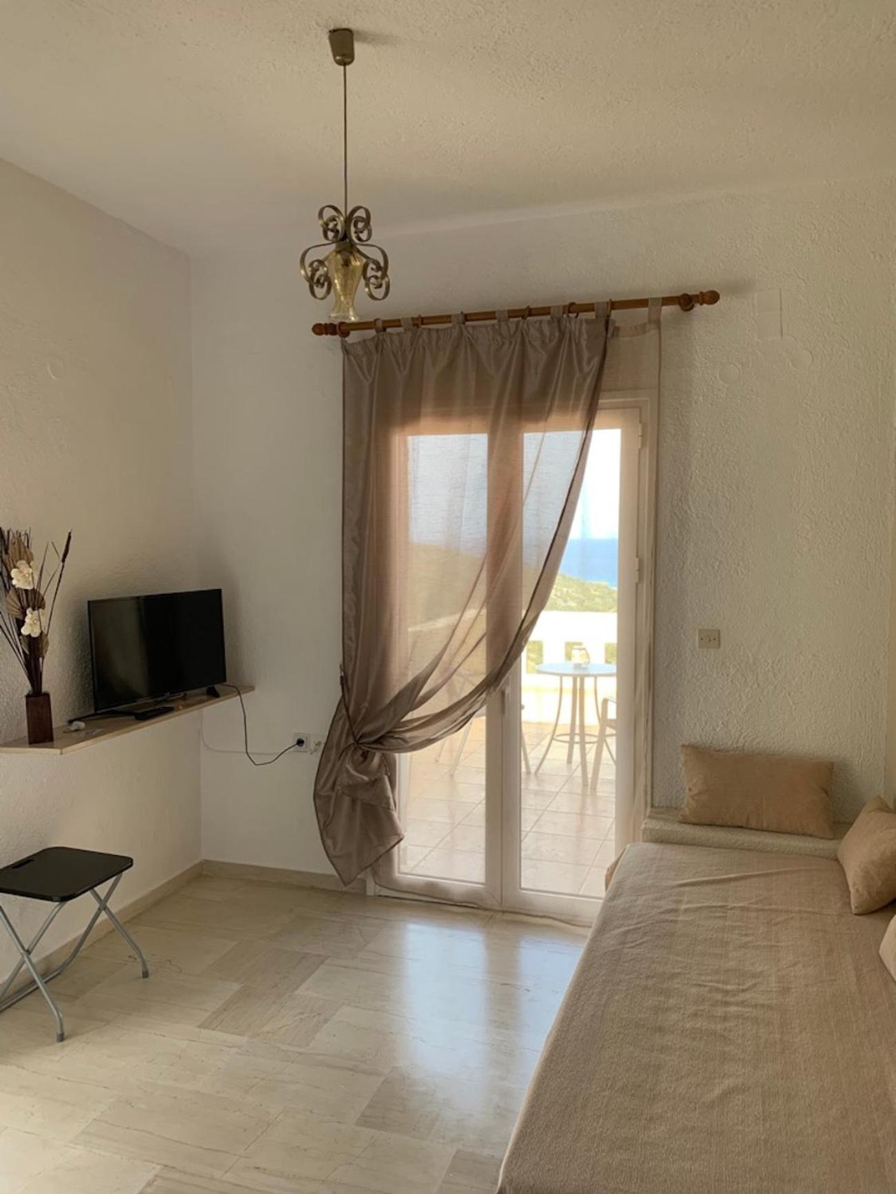 Asimina view 3
