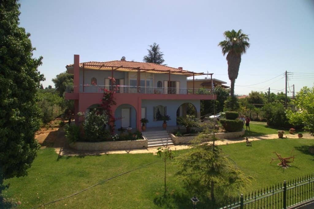 Giorgos House photo 2