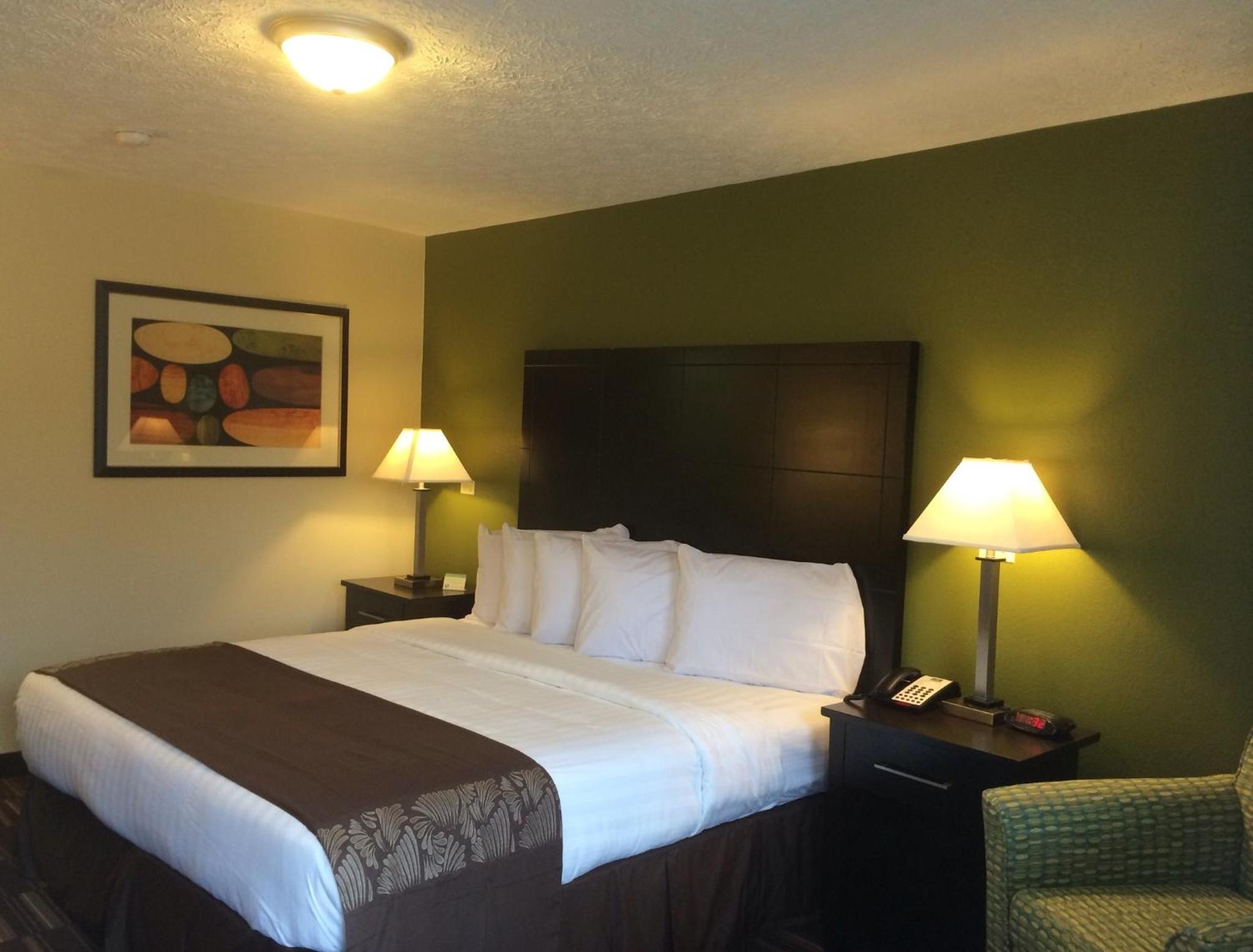 Boarders Inn  Suites by Cobblestone Hotels - Ashland City - Property Image 10