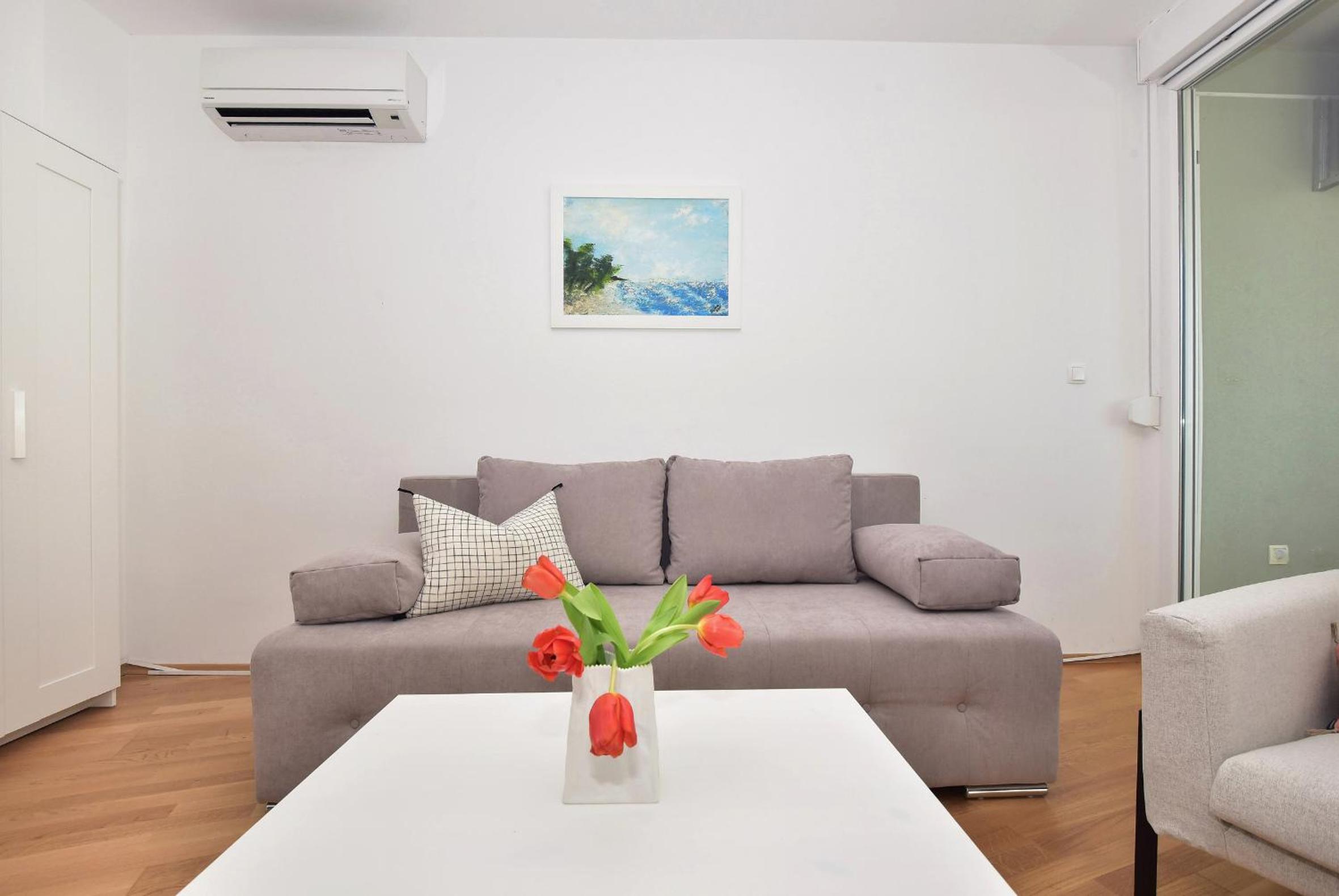 Sunshine Apartment