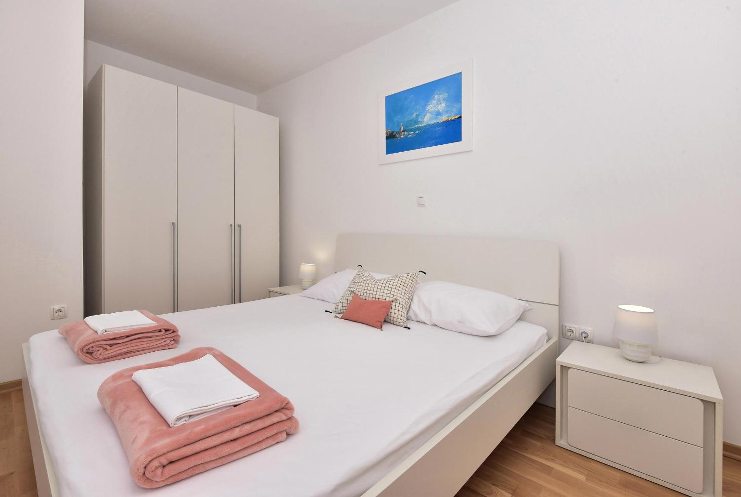Sunshine Apartment