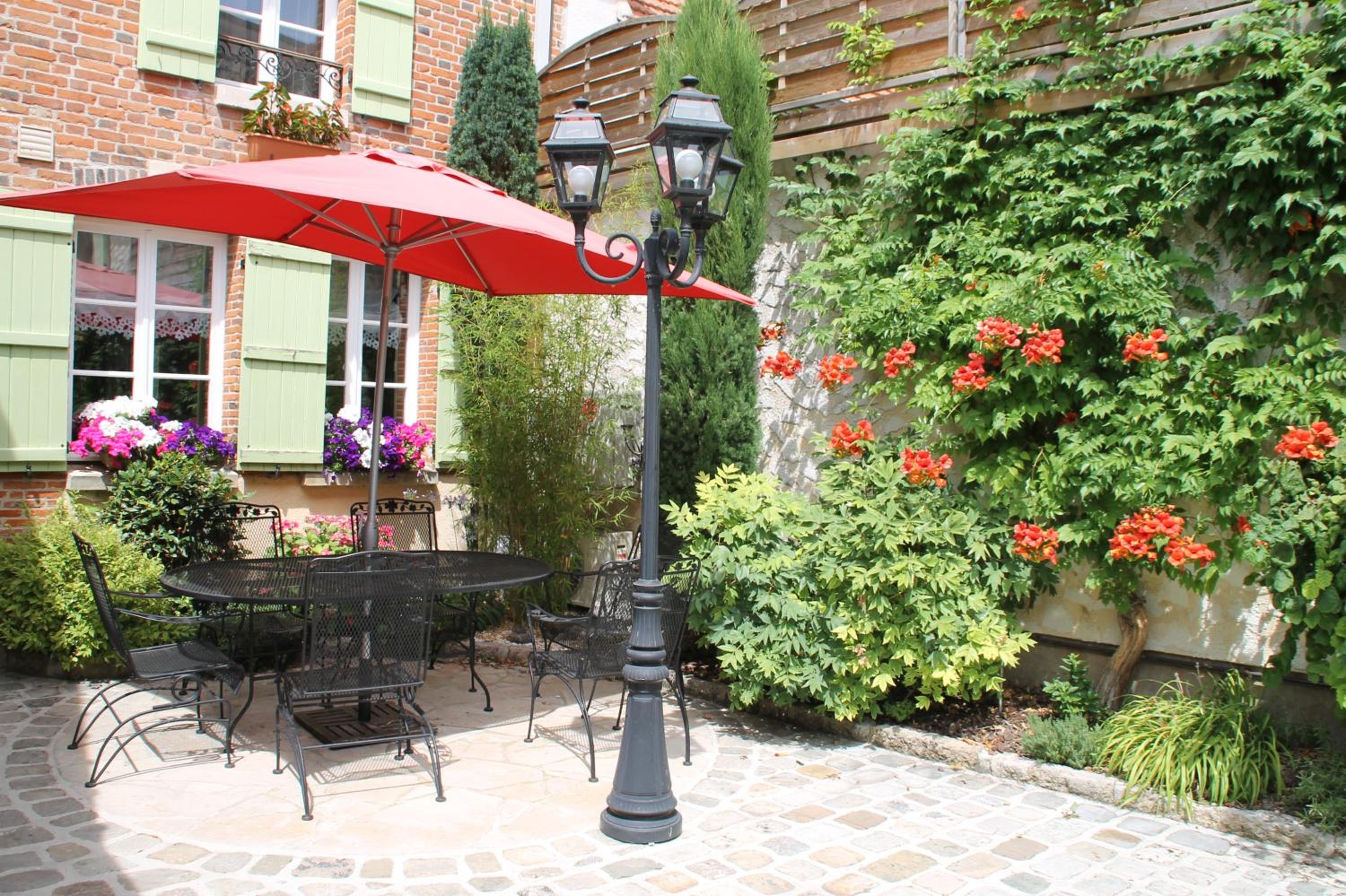 chambres d'hotes : La cour d'Etrepy view 2