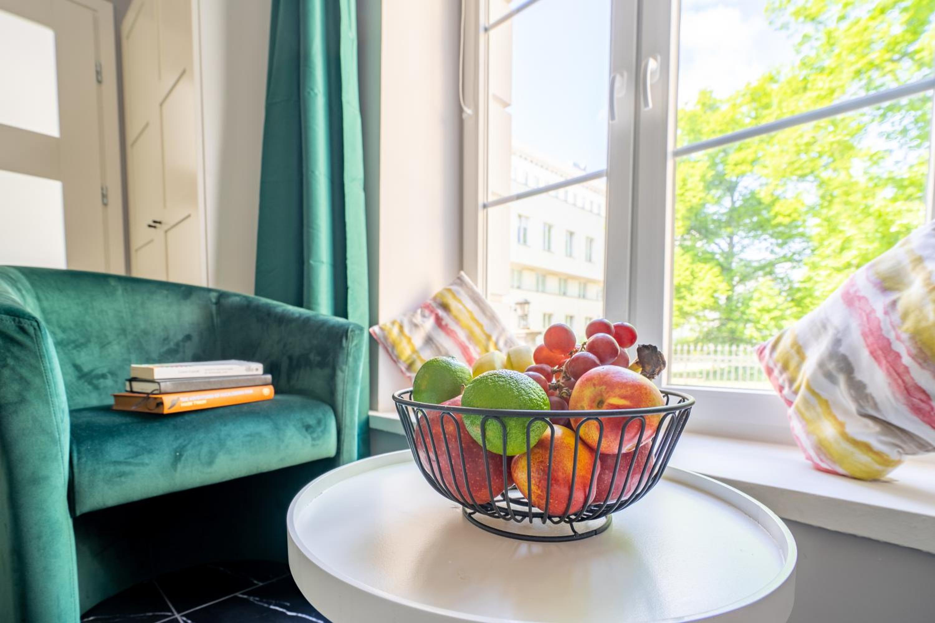 Stylish studio in the heart of the city. view 2