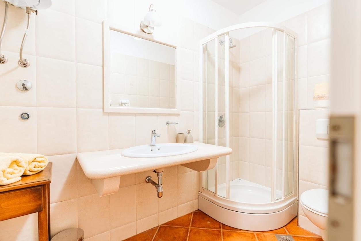 Sutivan Best Apartments