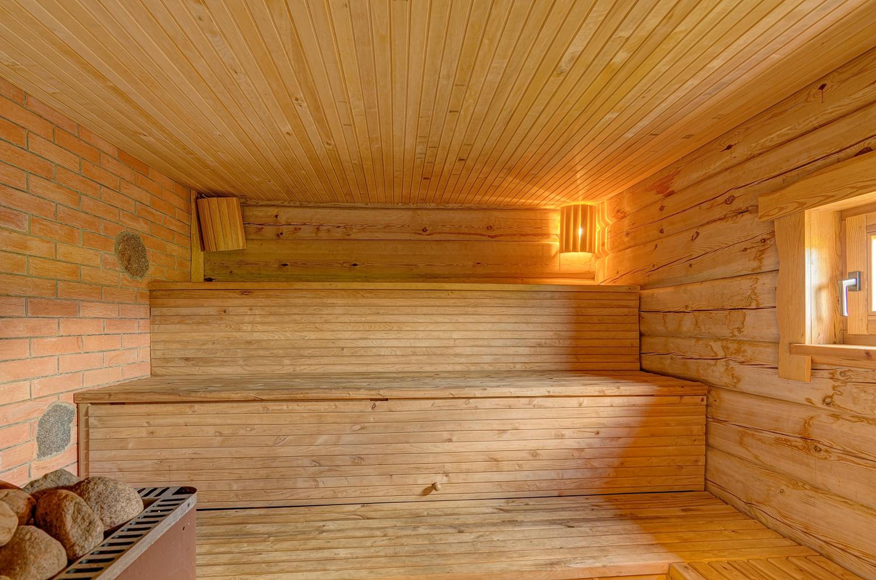 Sauna with the Private Lake Access