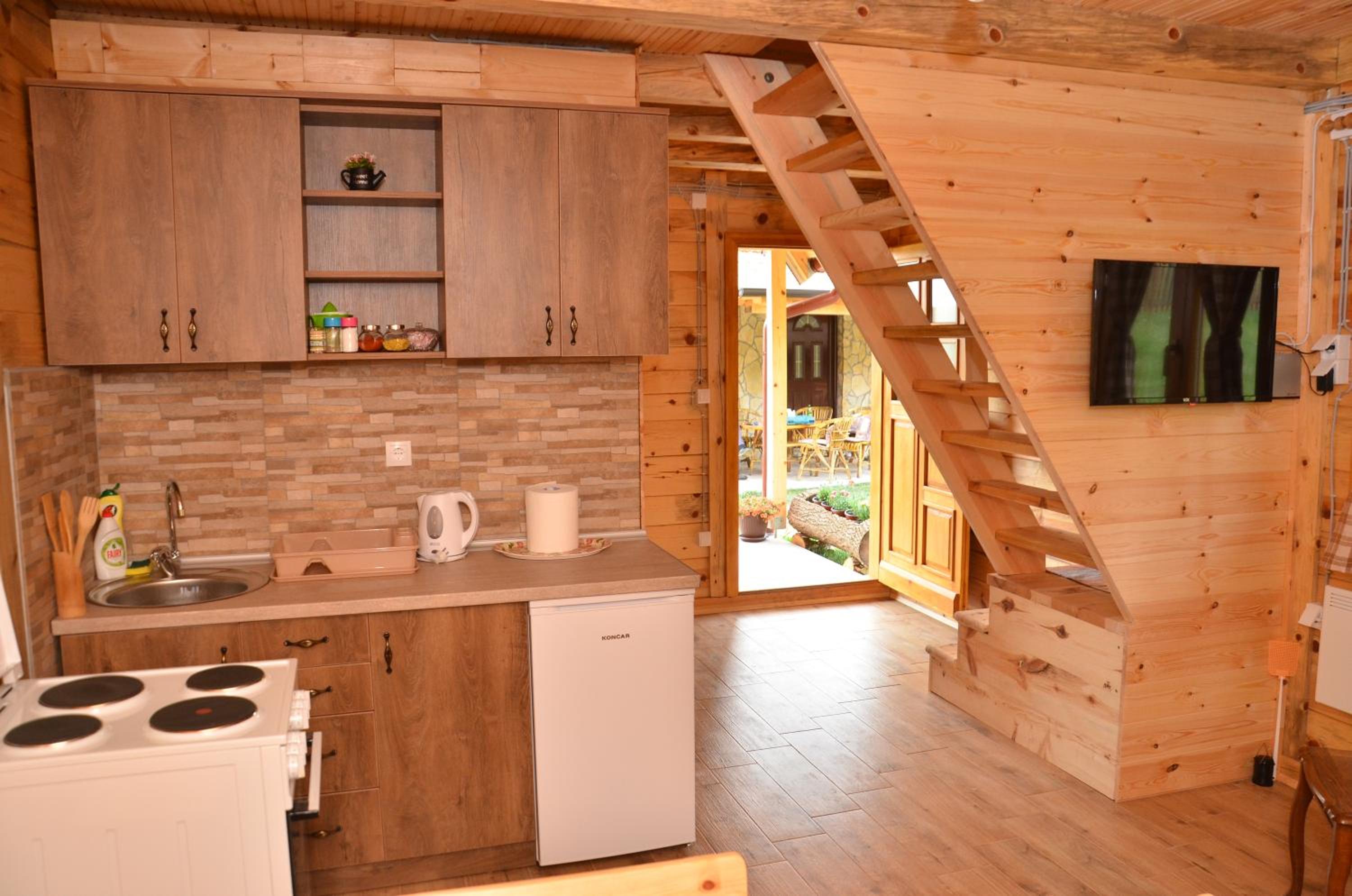 Photo 9