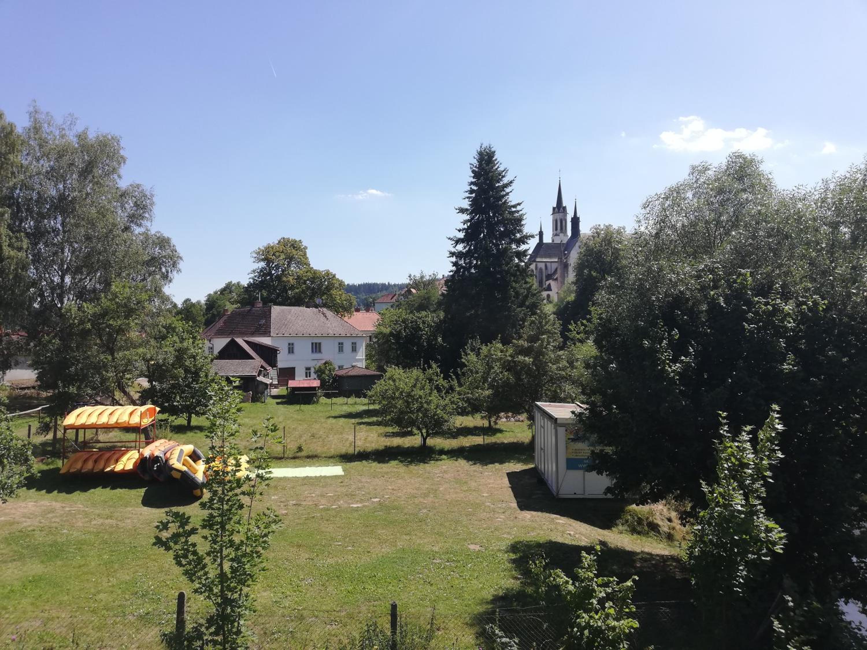 Dům u řeky view 2