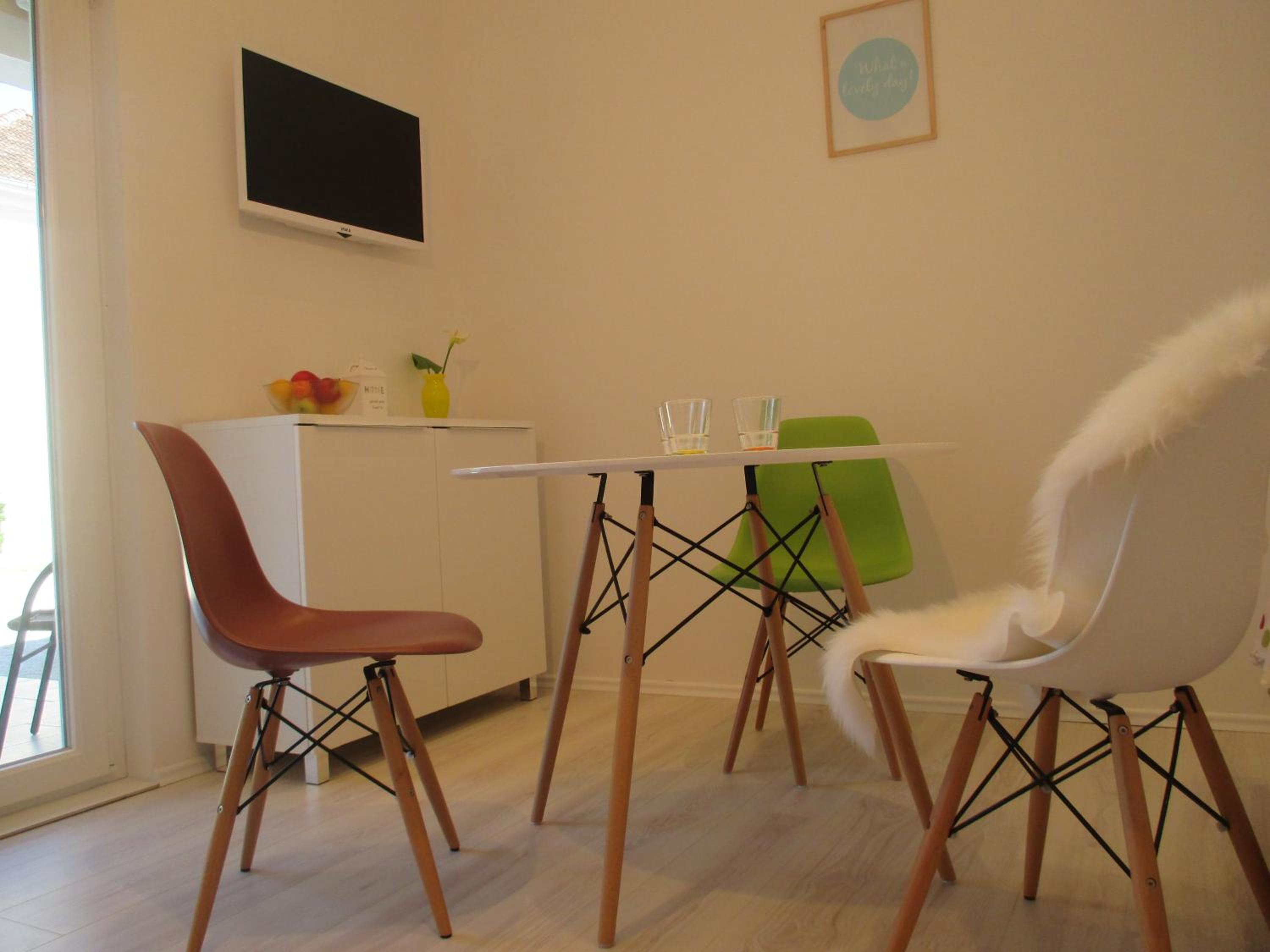 CANDY ap.-near center,bus,beach+free parking place