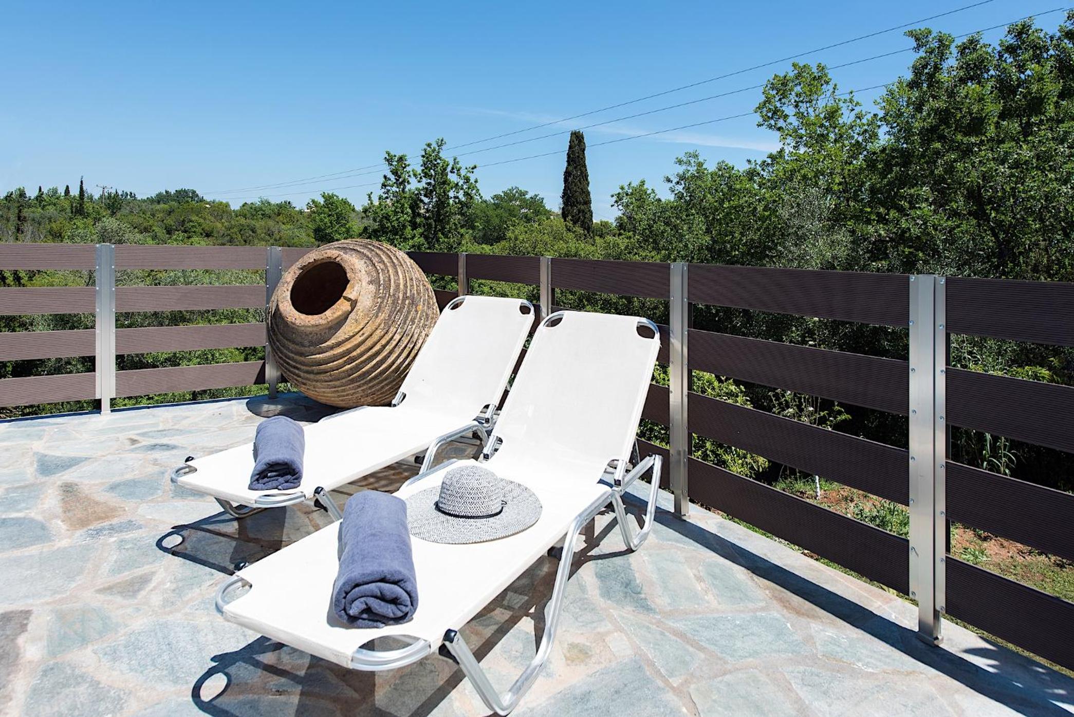 Adonis Villa photo 3