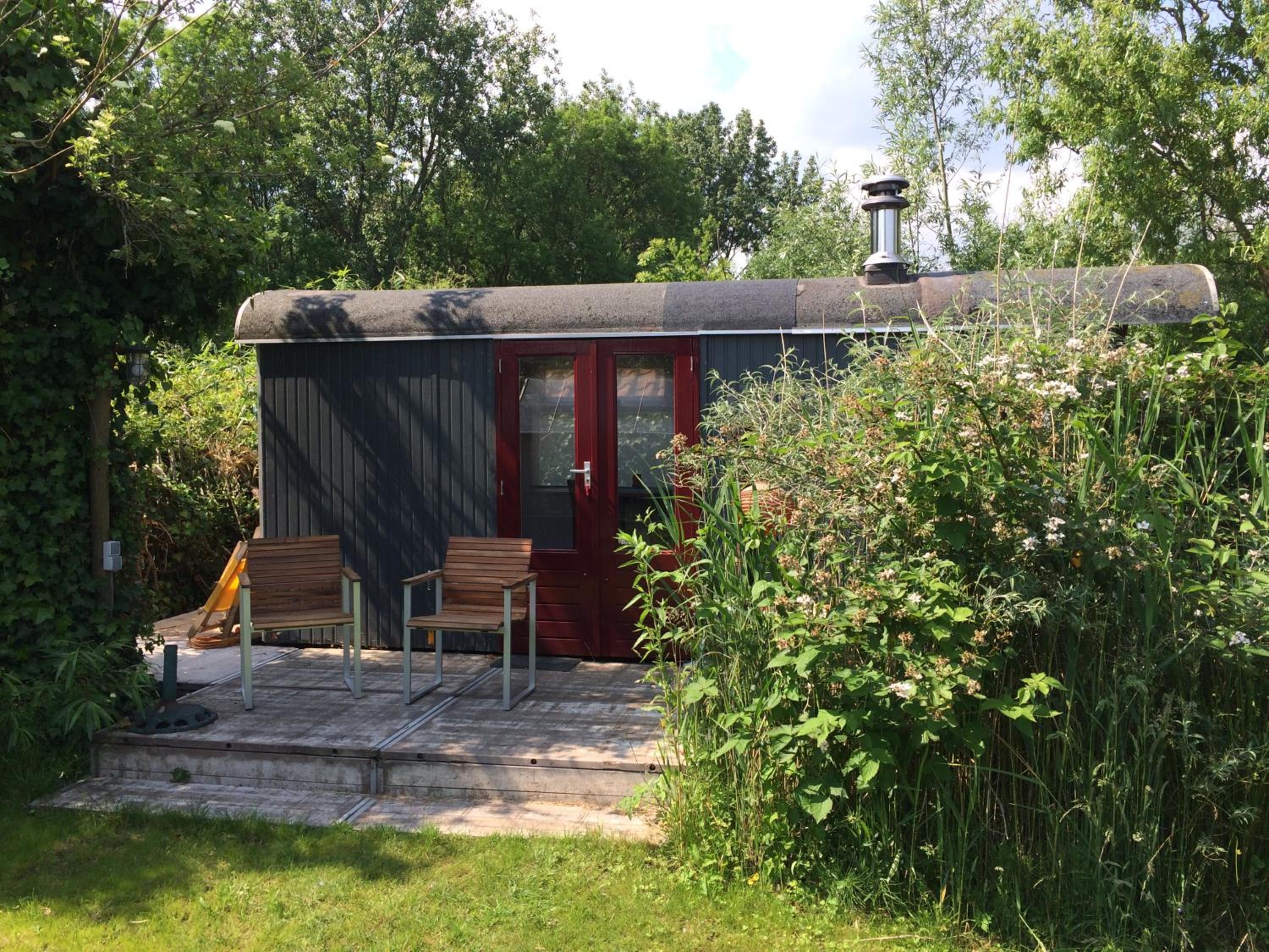 Gipsy wagon near Amsterdam and beach, photo 2