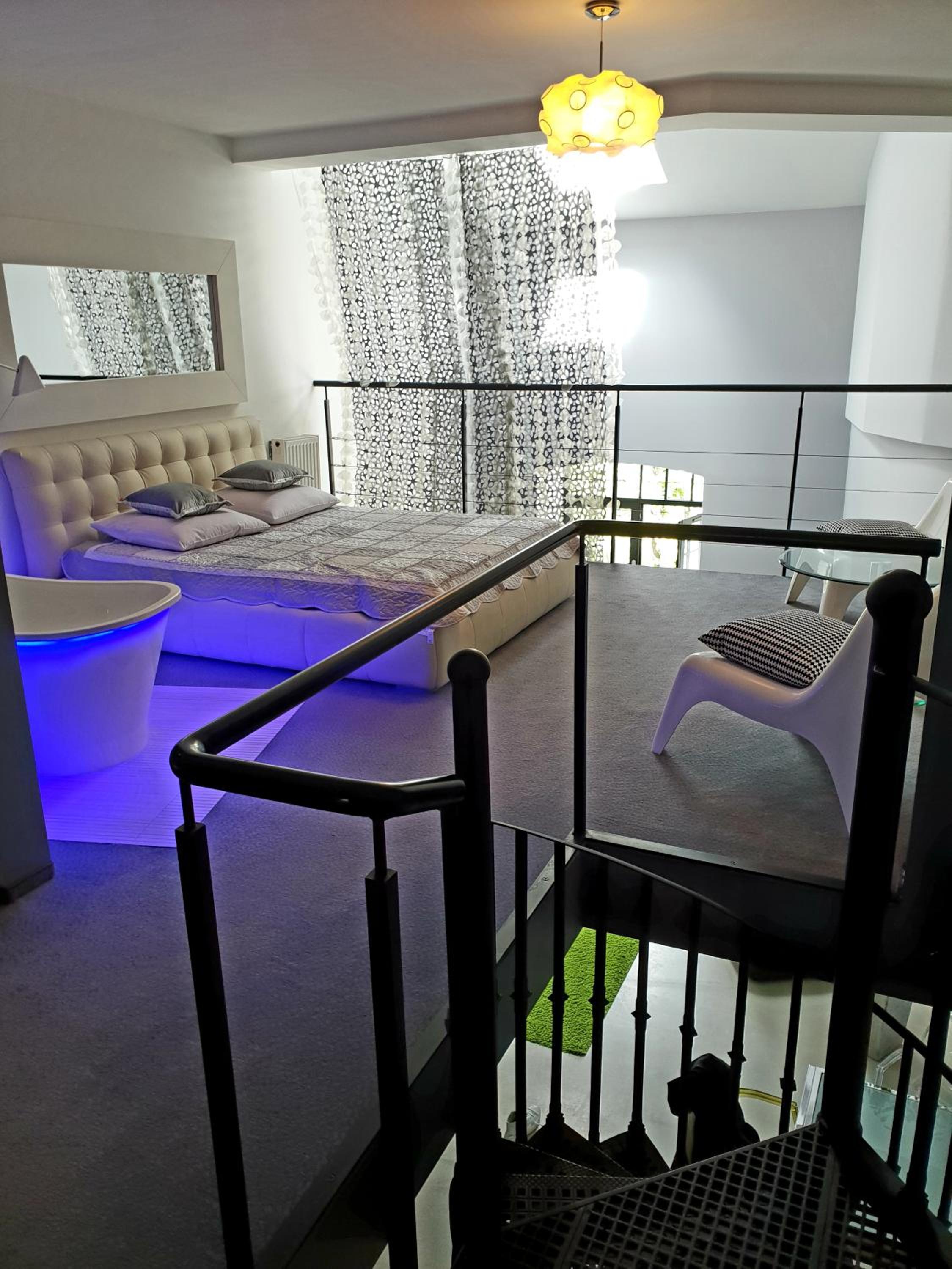 Loft Suite view 3