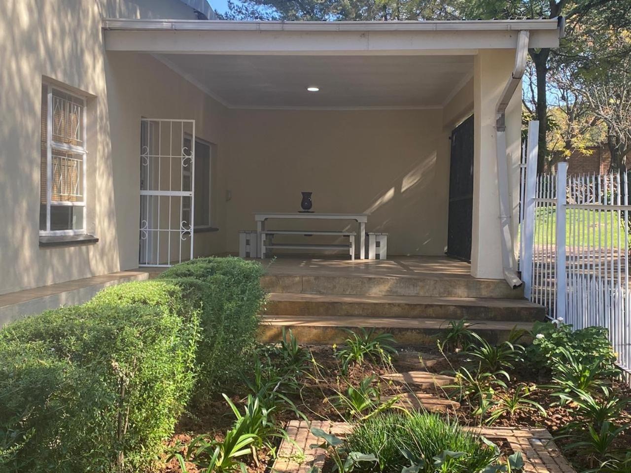 Tamryn Manor Guest House