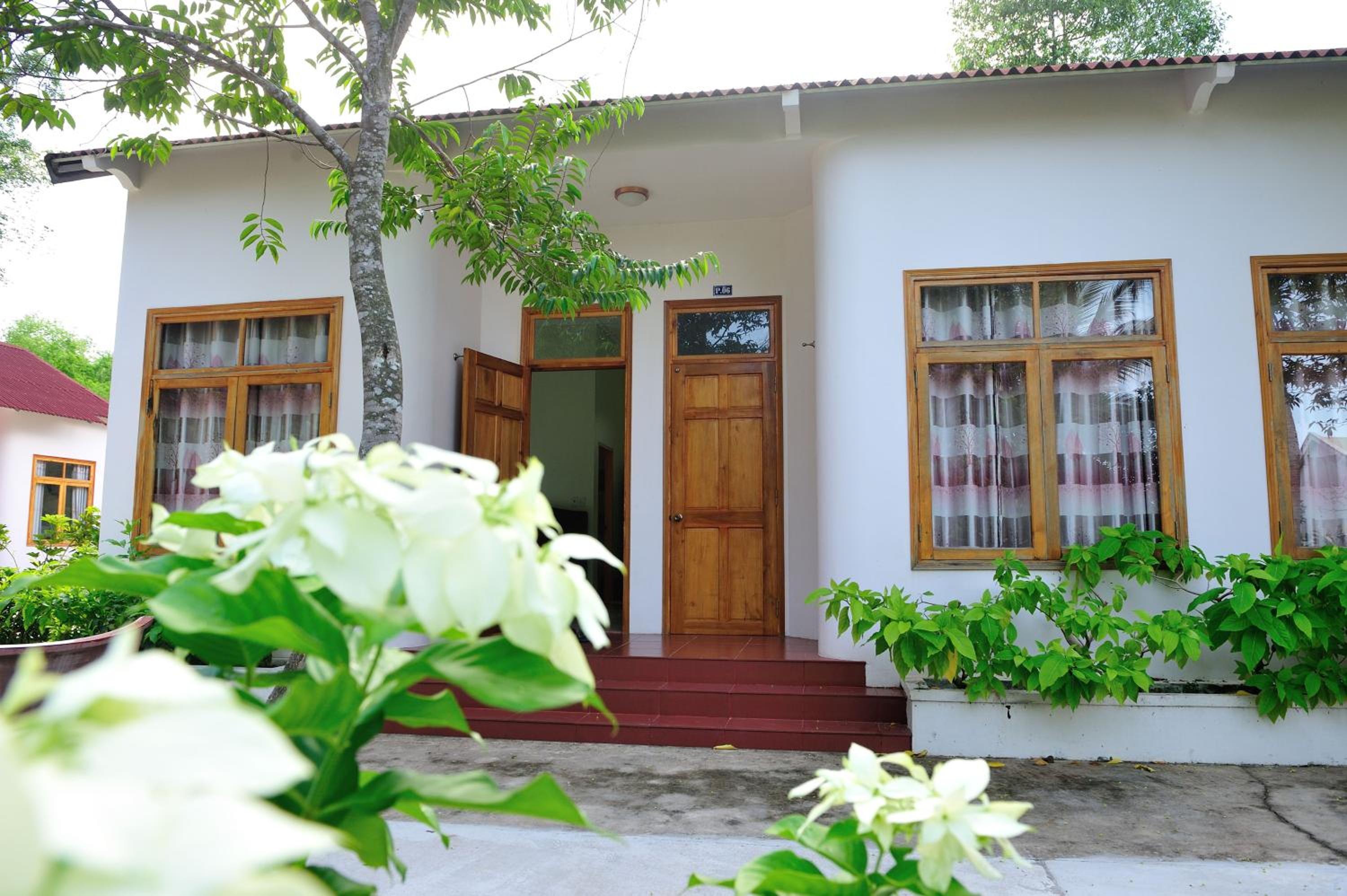 hotel building