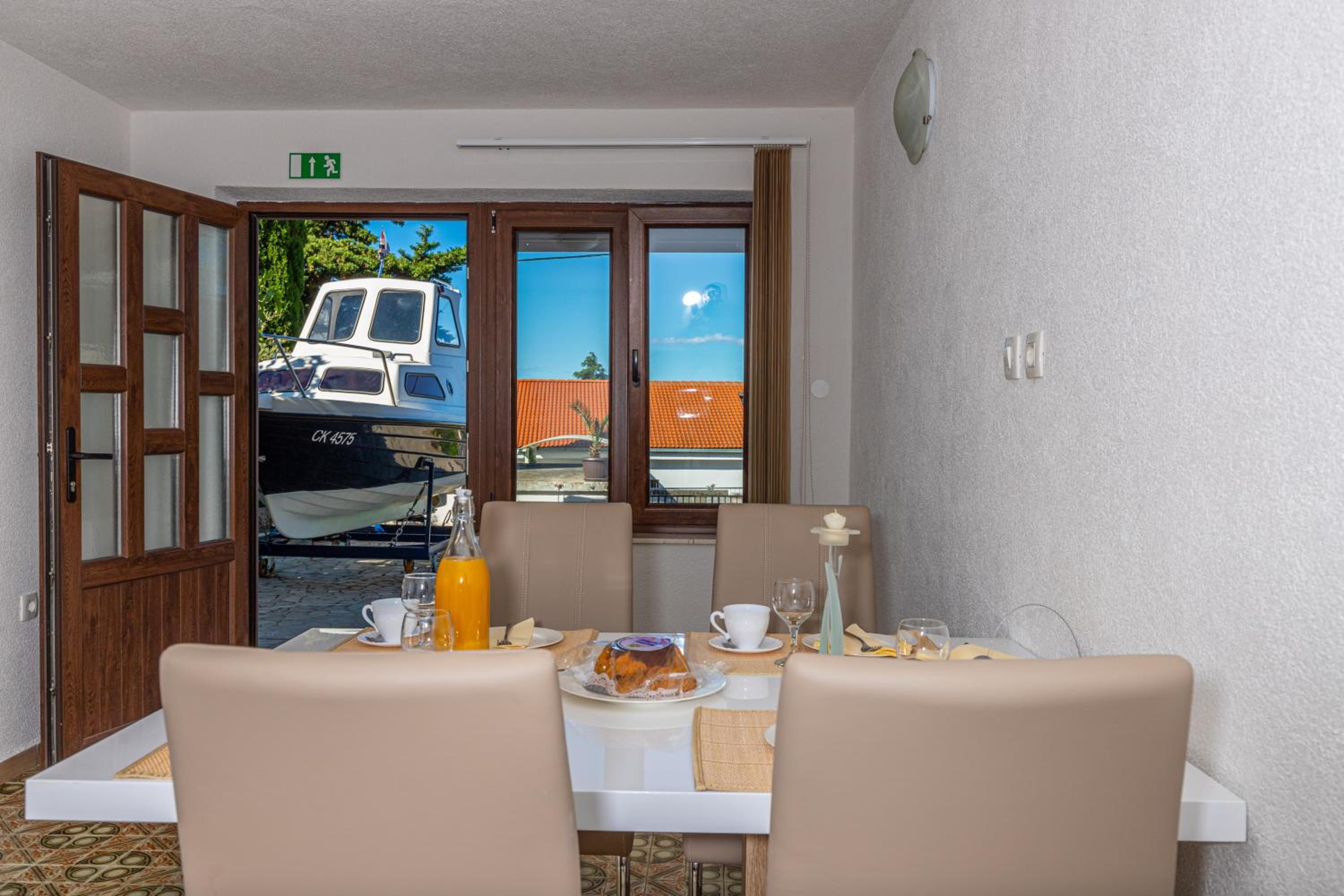 Apartmani Pilaš view 4