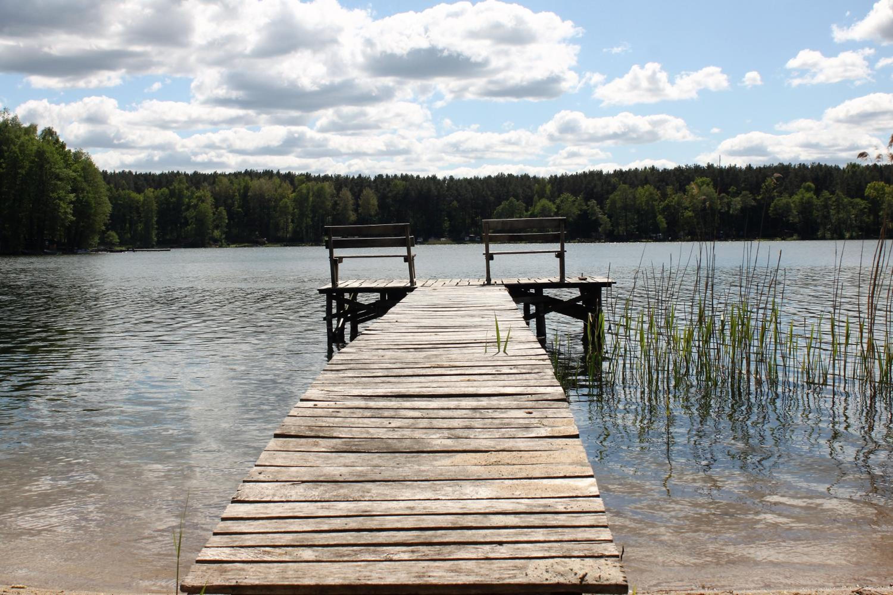 Apartament nad jeziorem Sukiel z własną plażą