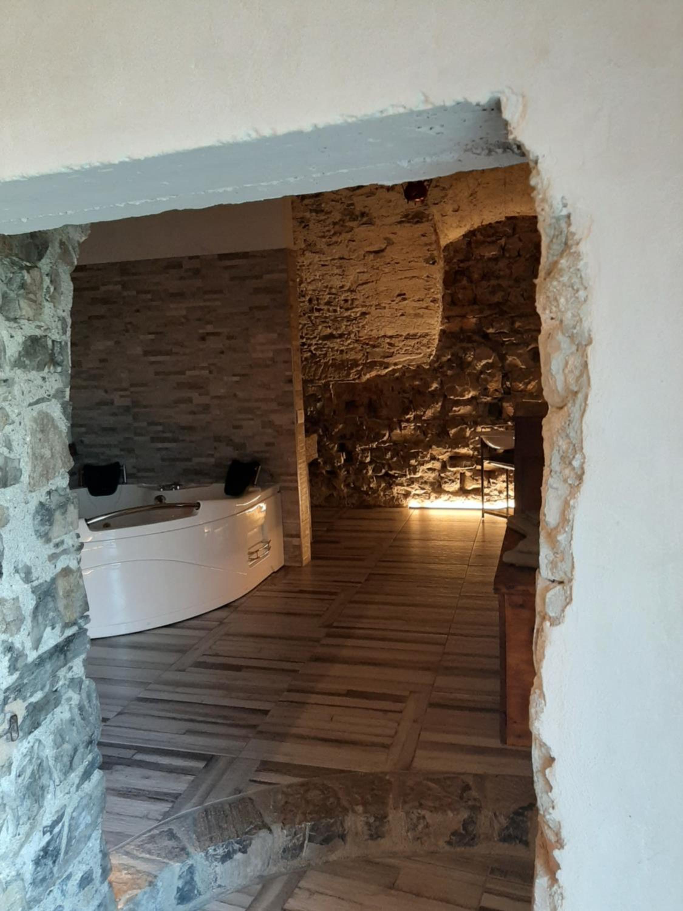 La grotta dell'Antica Calvasino - Jacuzzi