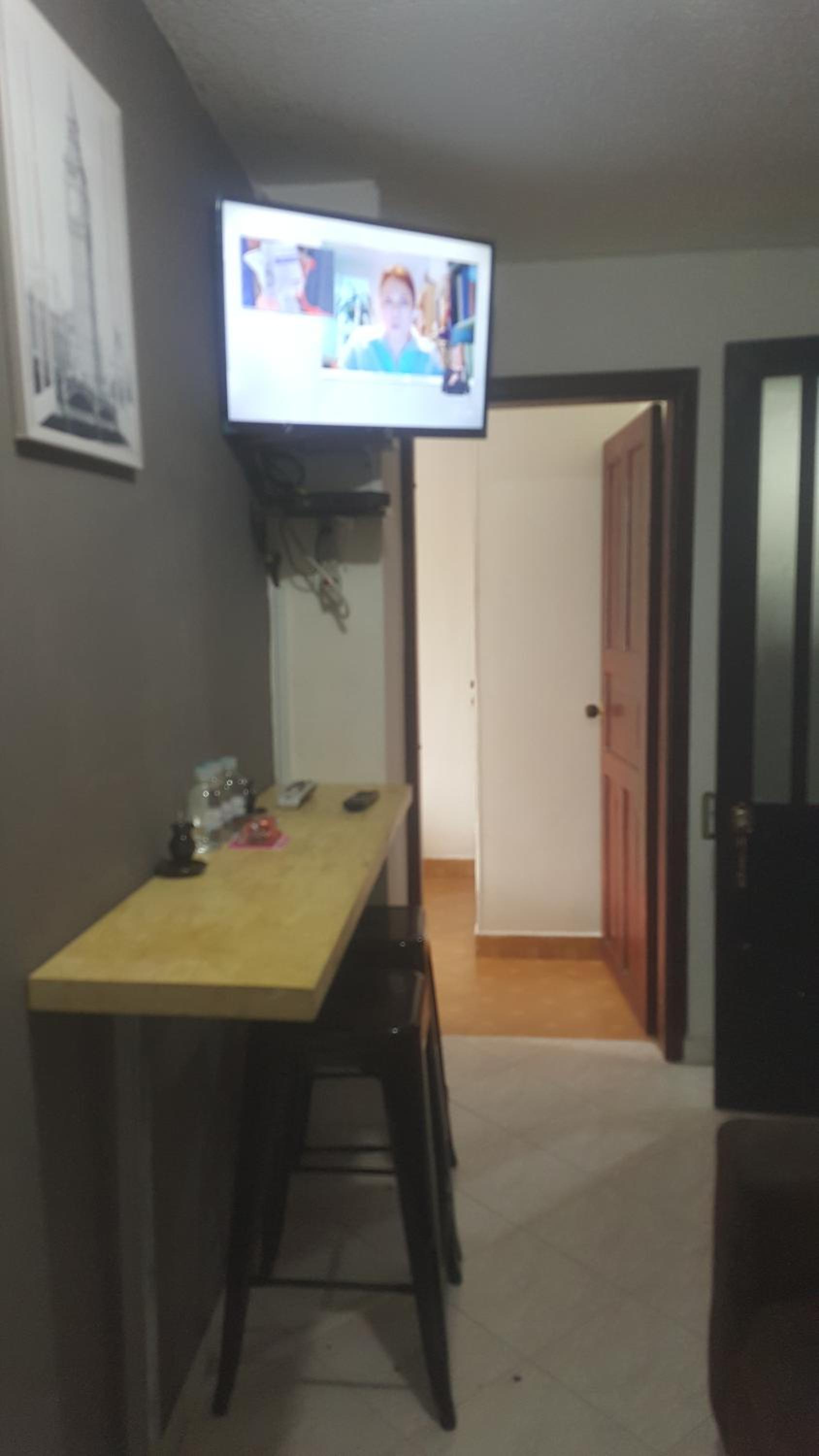 Apartamento CERCA AEROPUERTO, Fotos y huellas para visa americana, embajada EEUU