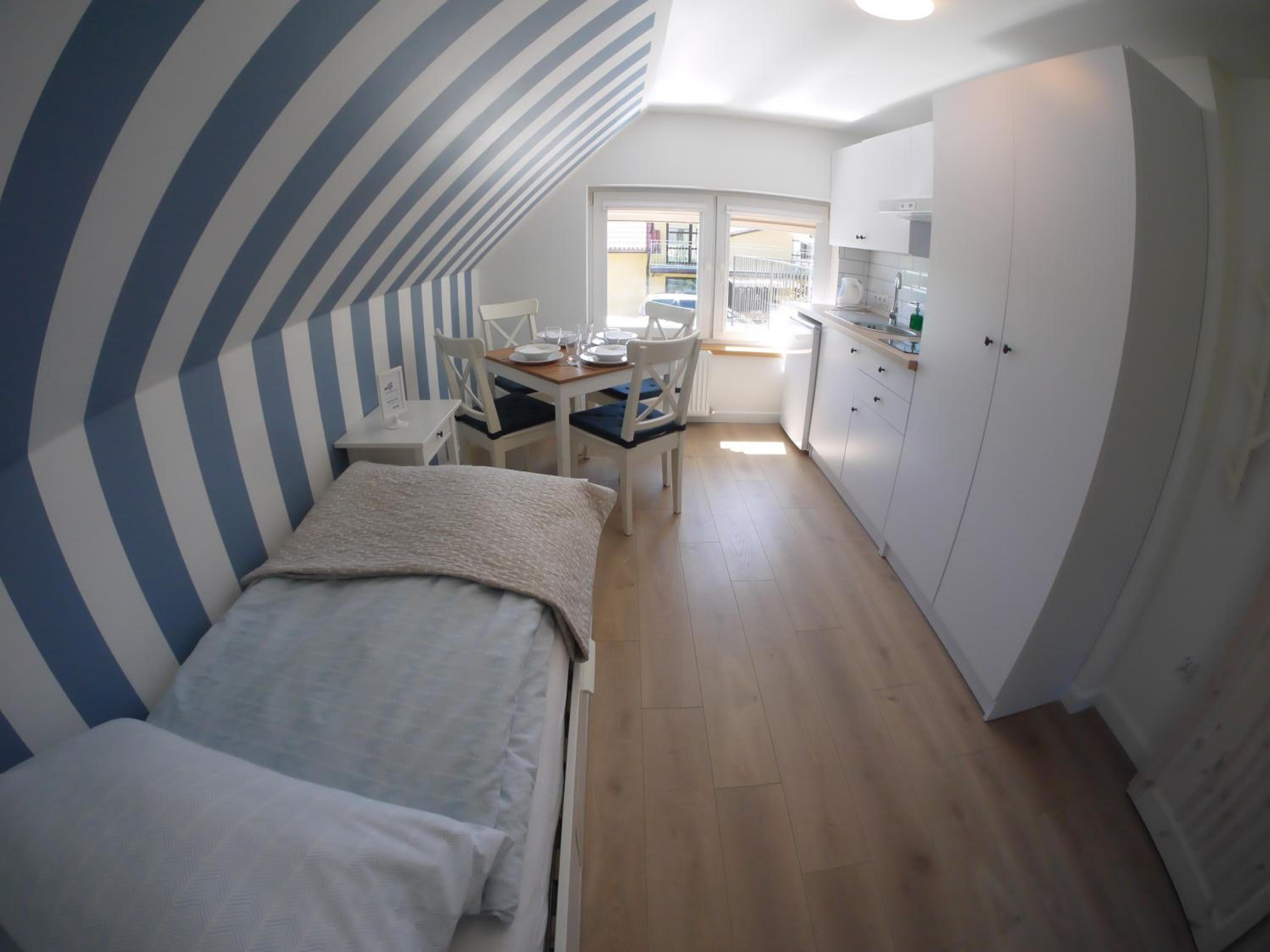 Photo 76