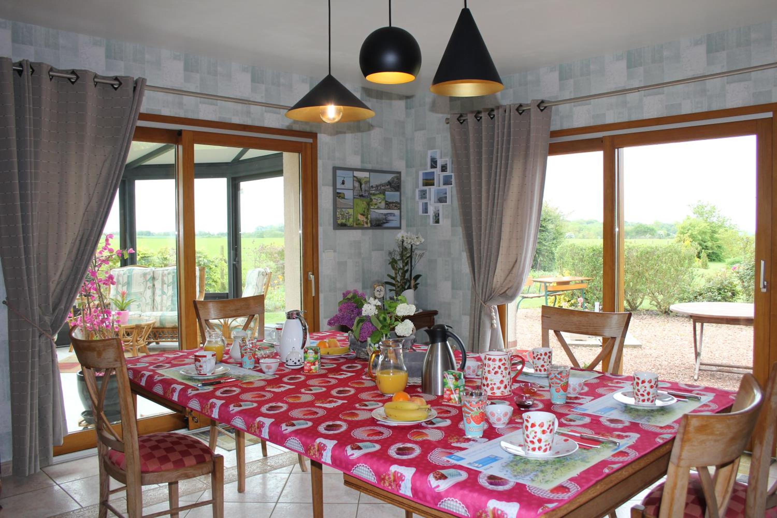 Chambre D'hotes Le Clos Fleuri view 3