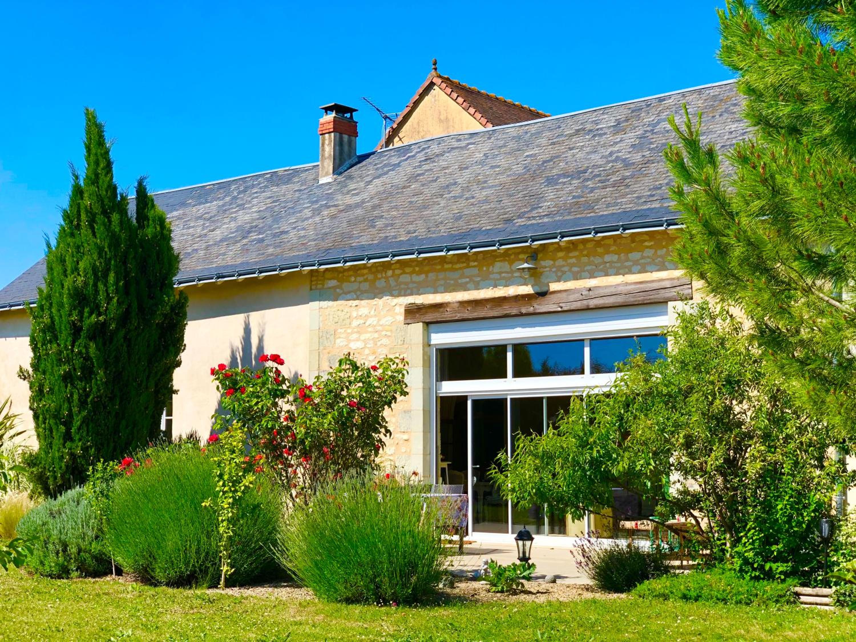Ecole de Mathuna de Marigny Brizay view 5