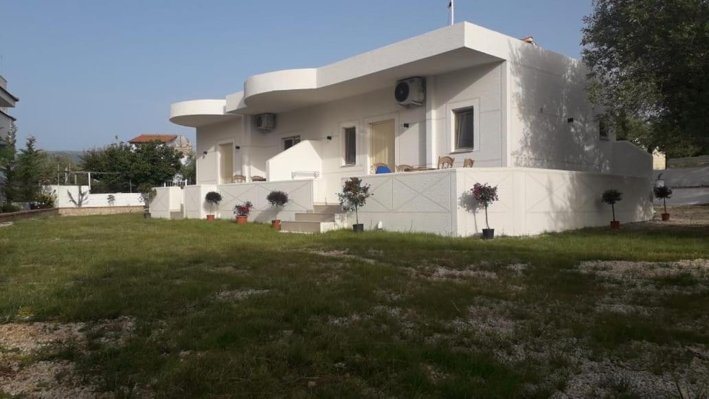 Vila Juna
