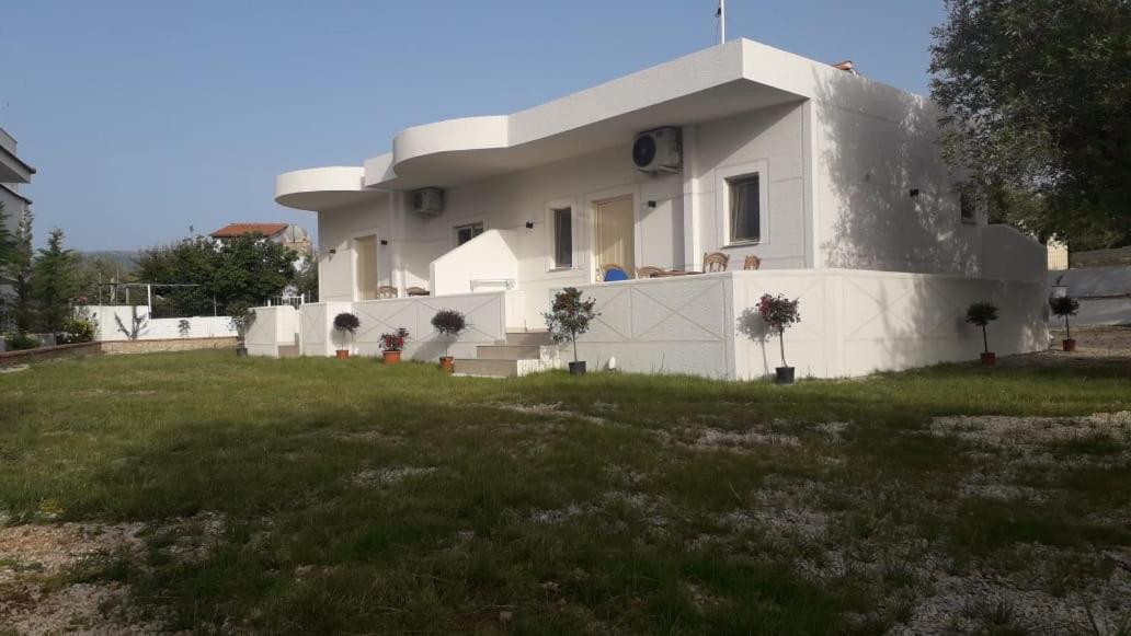 Vila Juna