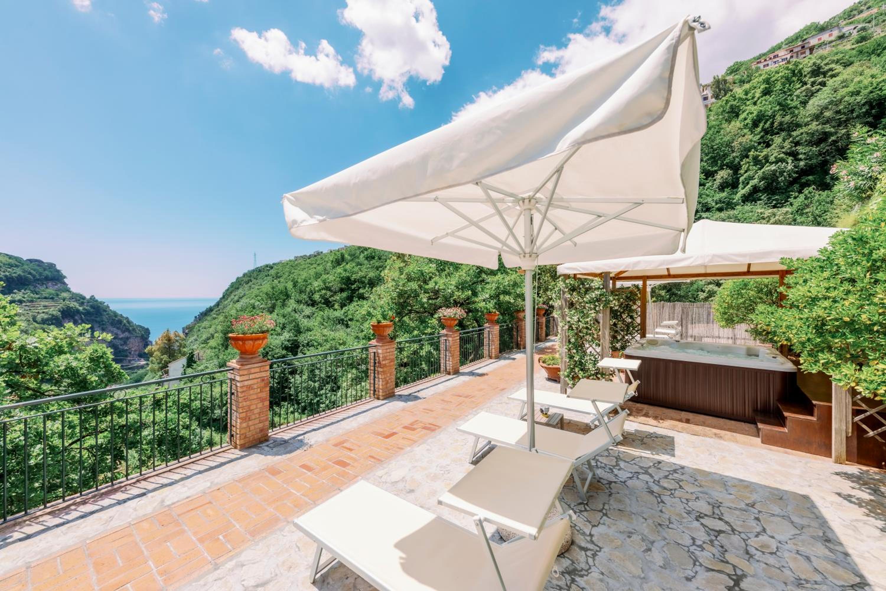 Villa Sant'Alfonso view 3
