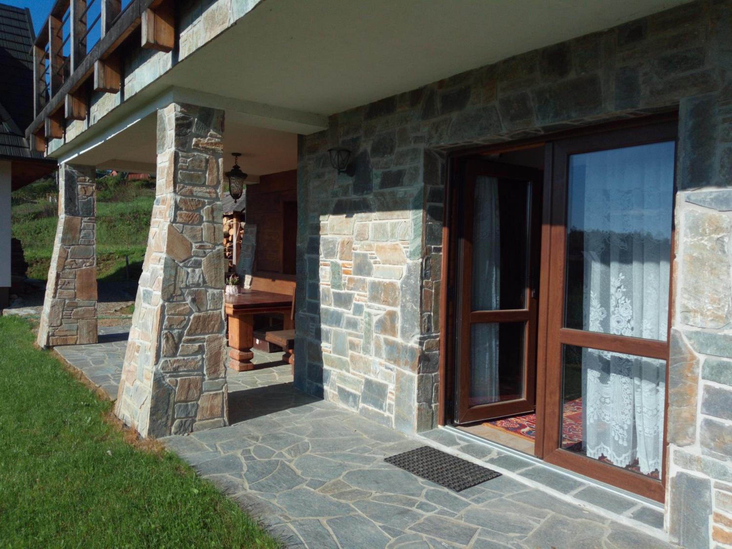 Świerkowe Chatki - Apartament Kominkowy view 3