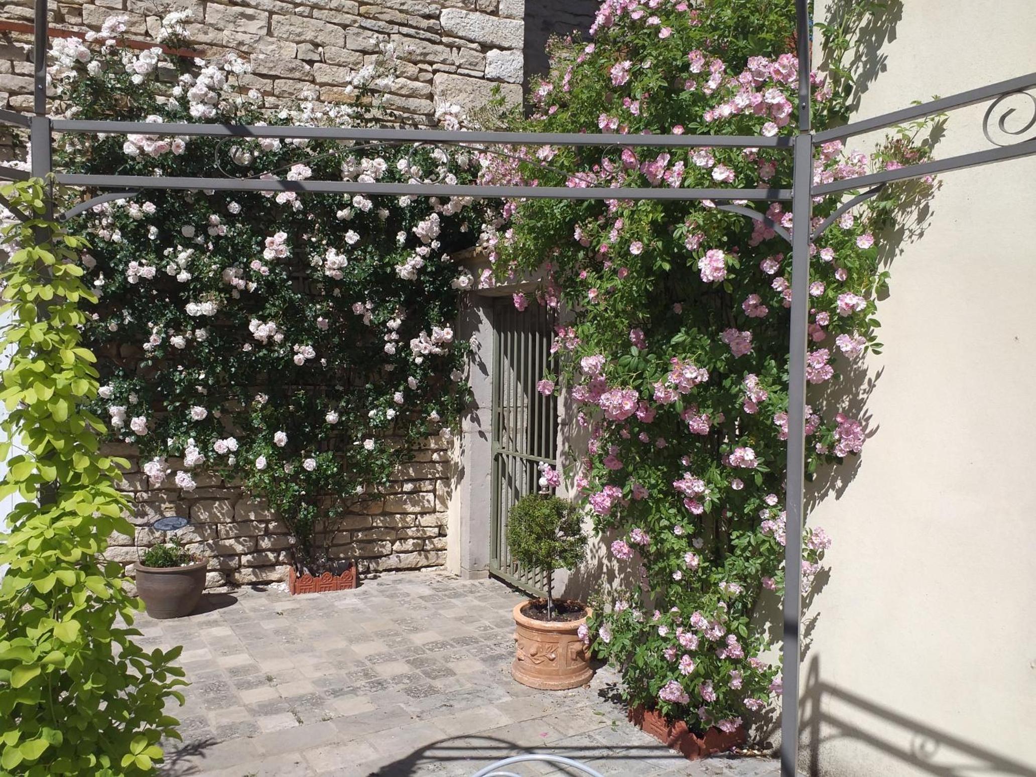 Ancien Domain "Le petit Bonheur" view 3