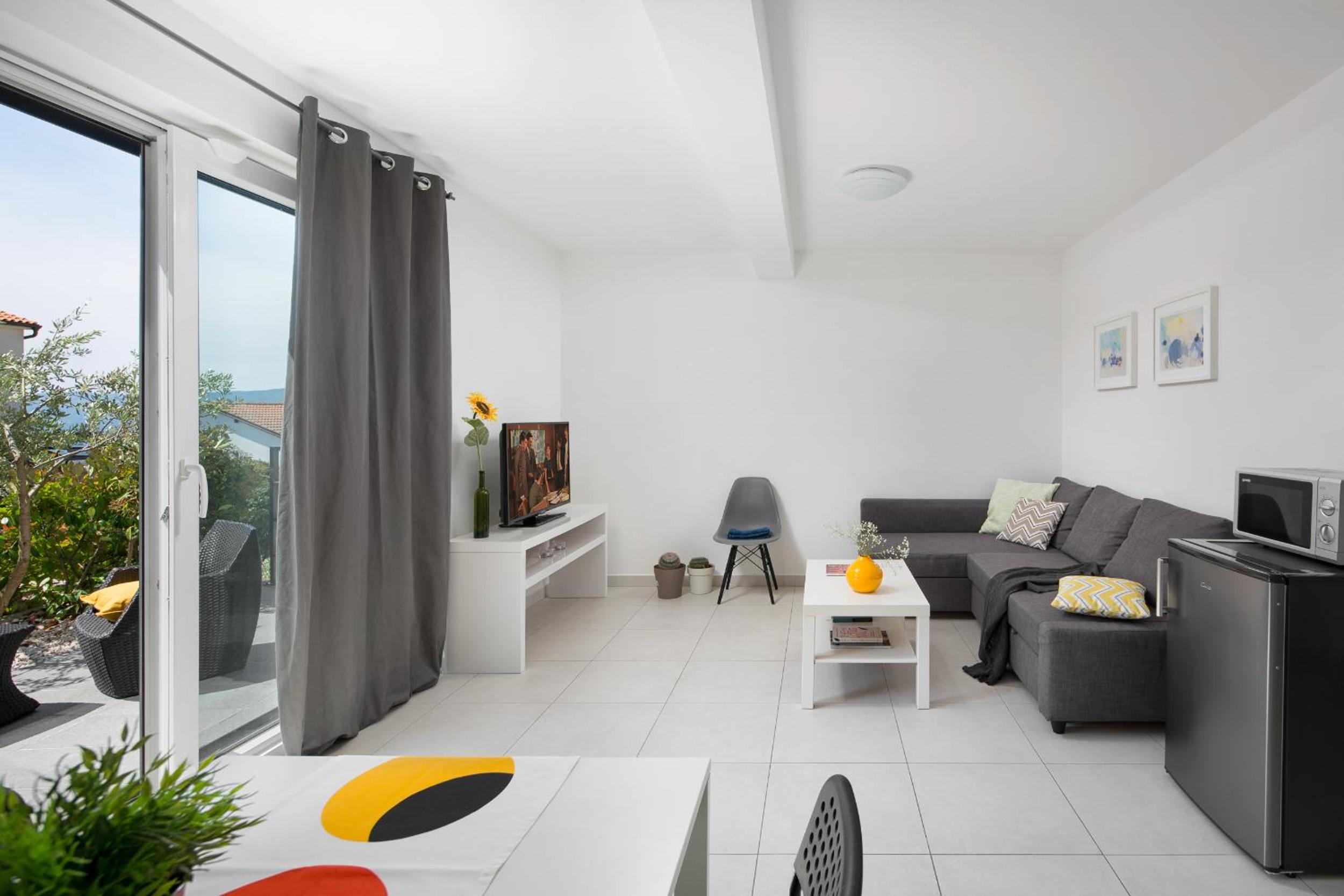 Lemechi Casa Girasole Apartments