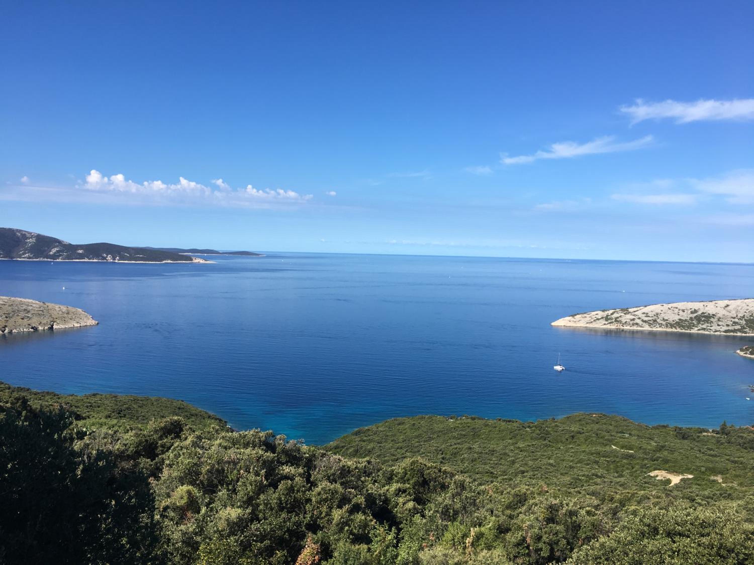 Ustrine view