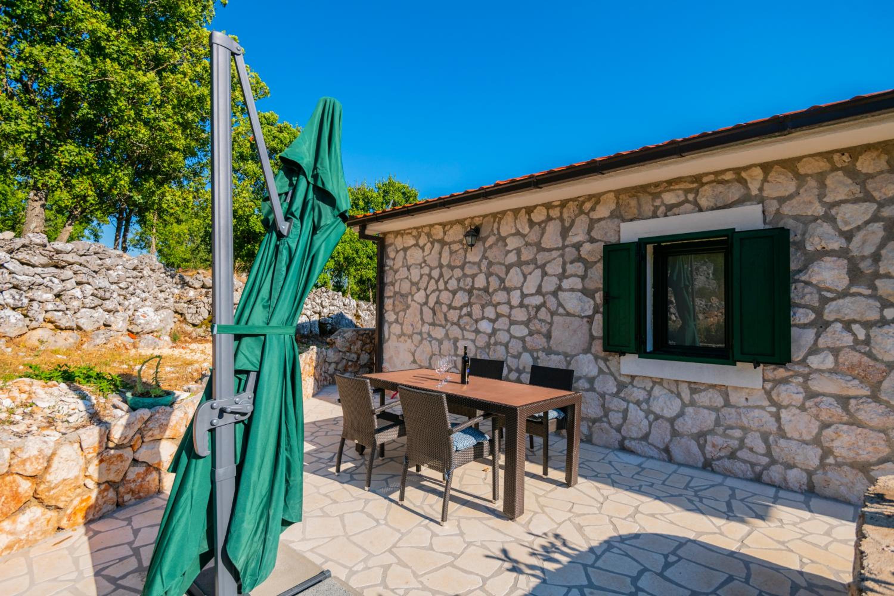 Stone Villa Rafael