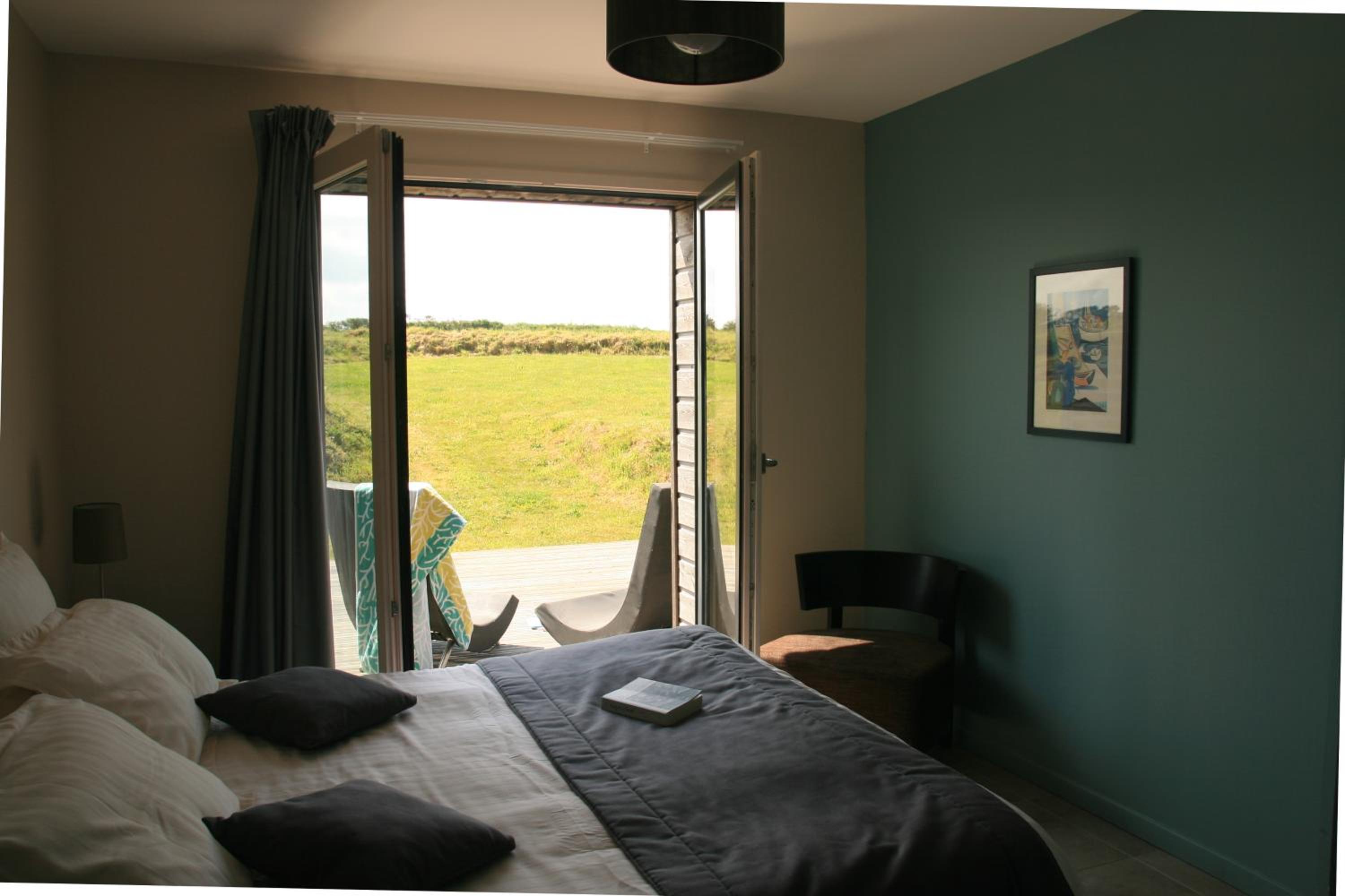 Le Clos Pen Kear view 5