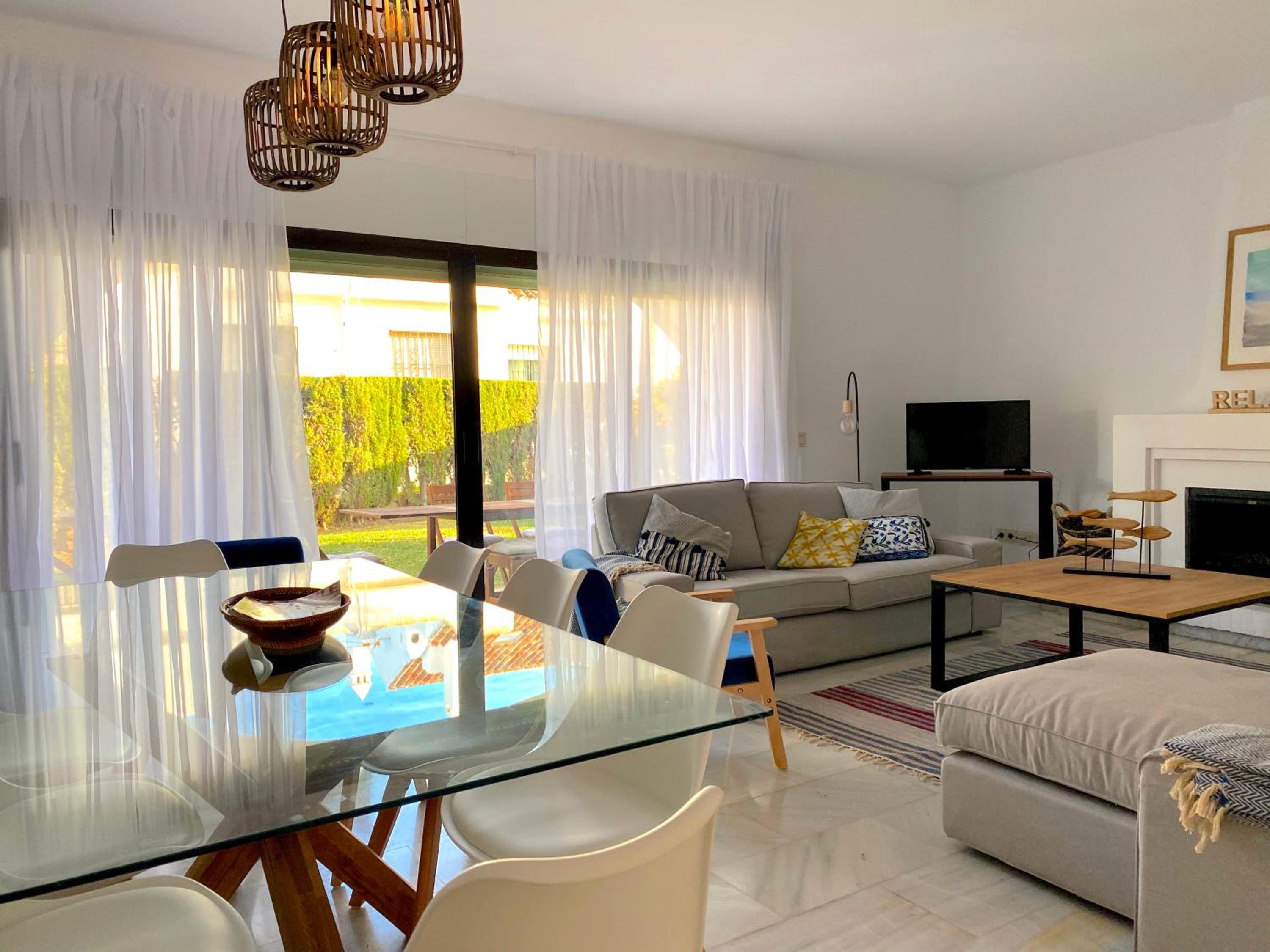 PLAYA PALOMA Beach House 8PAX view 3