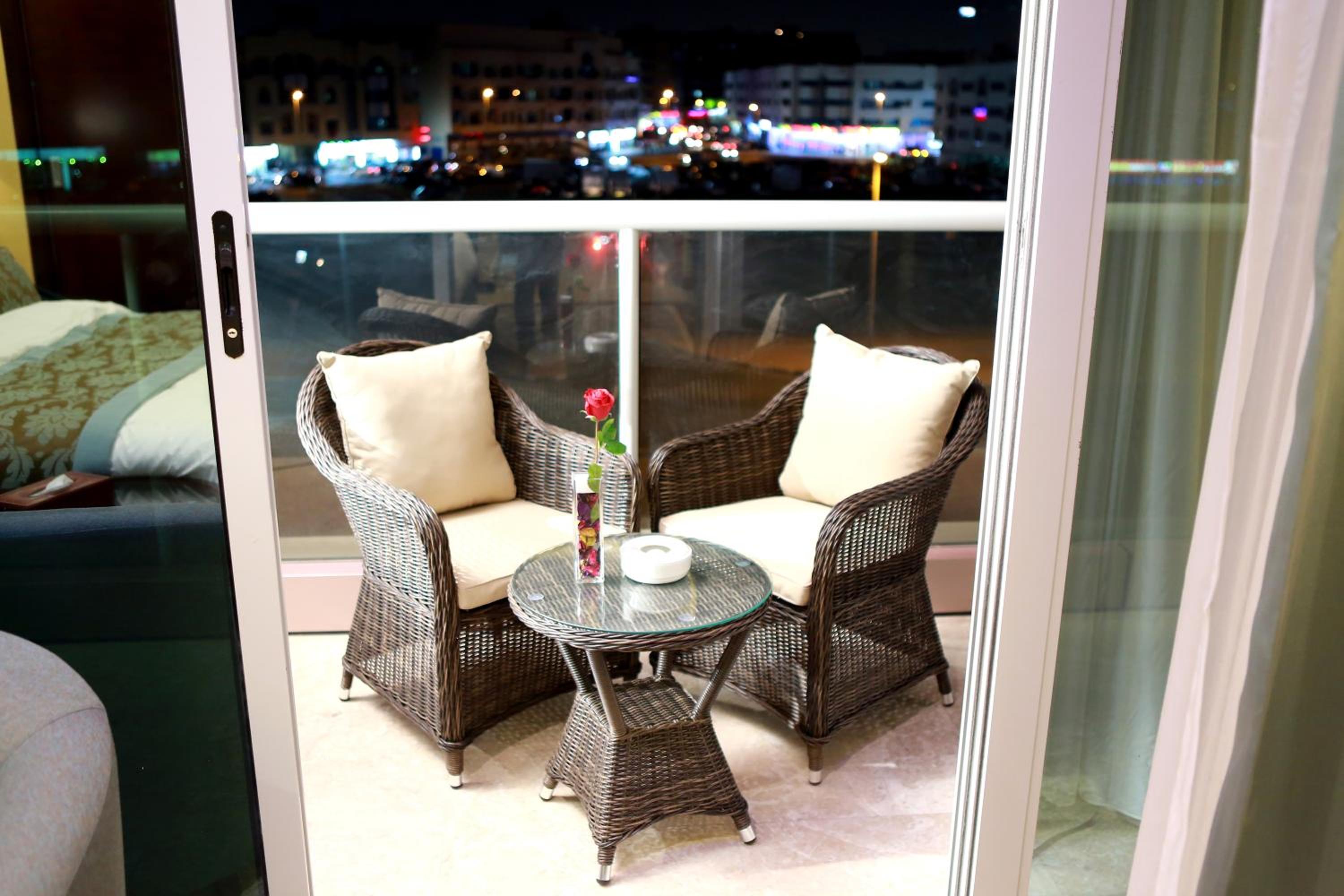 balcony