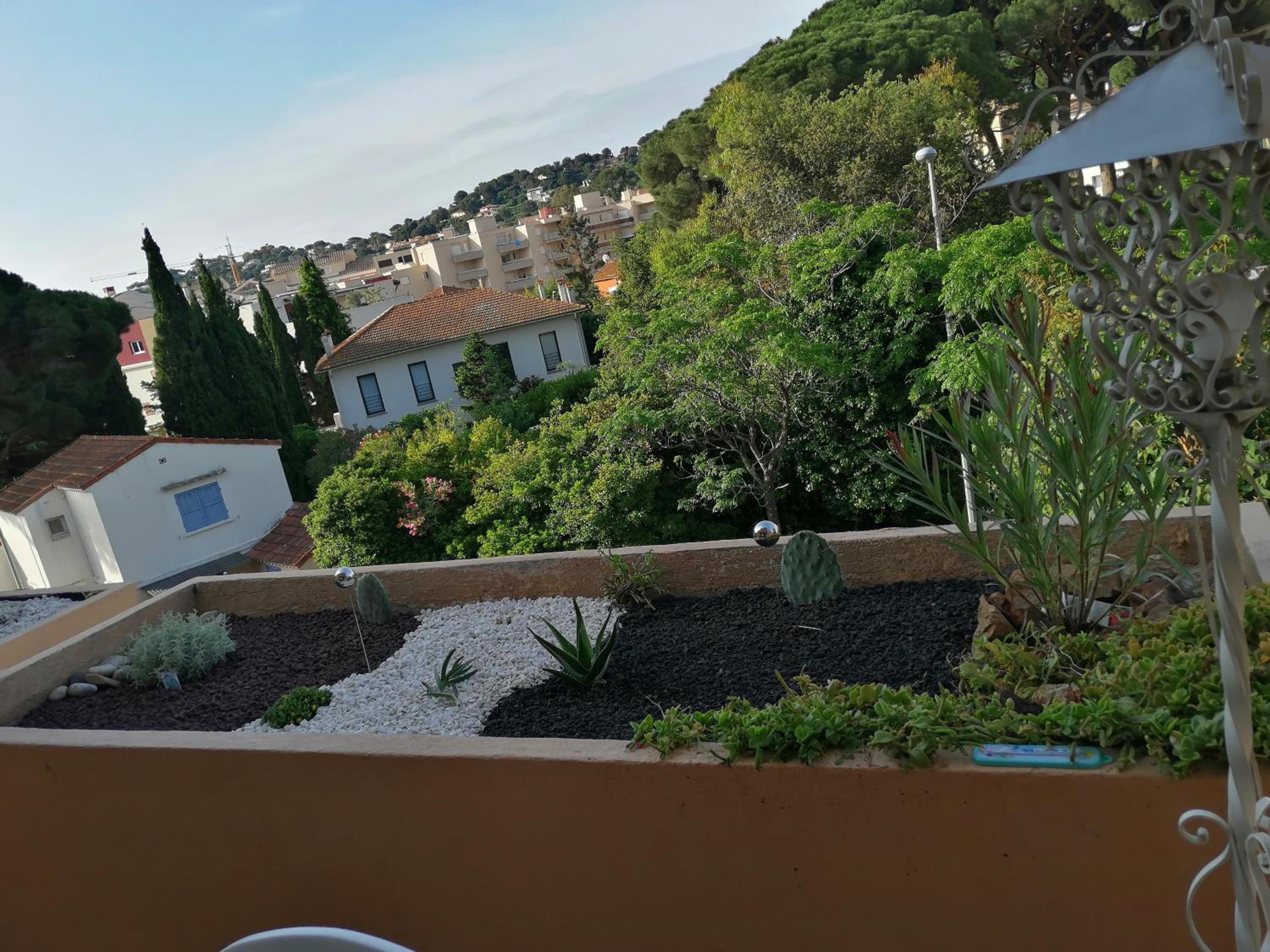 La Calypso view 4