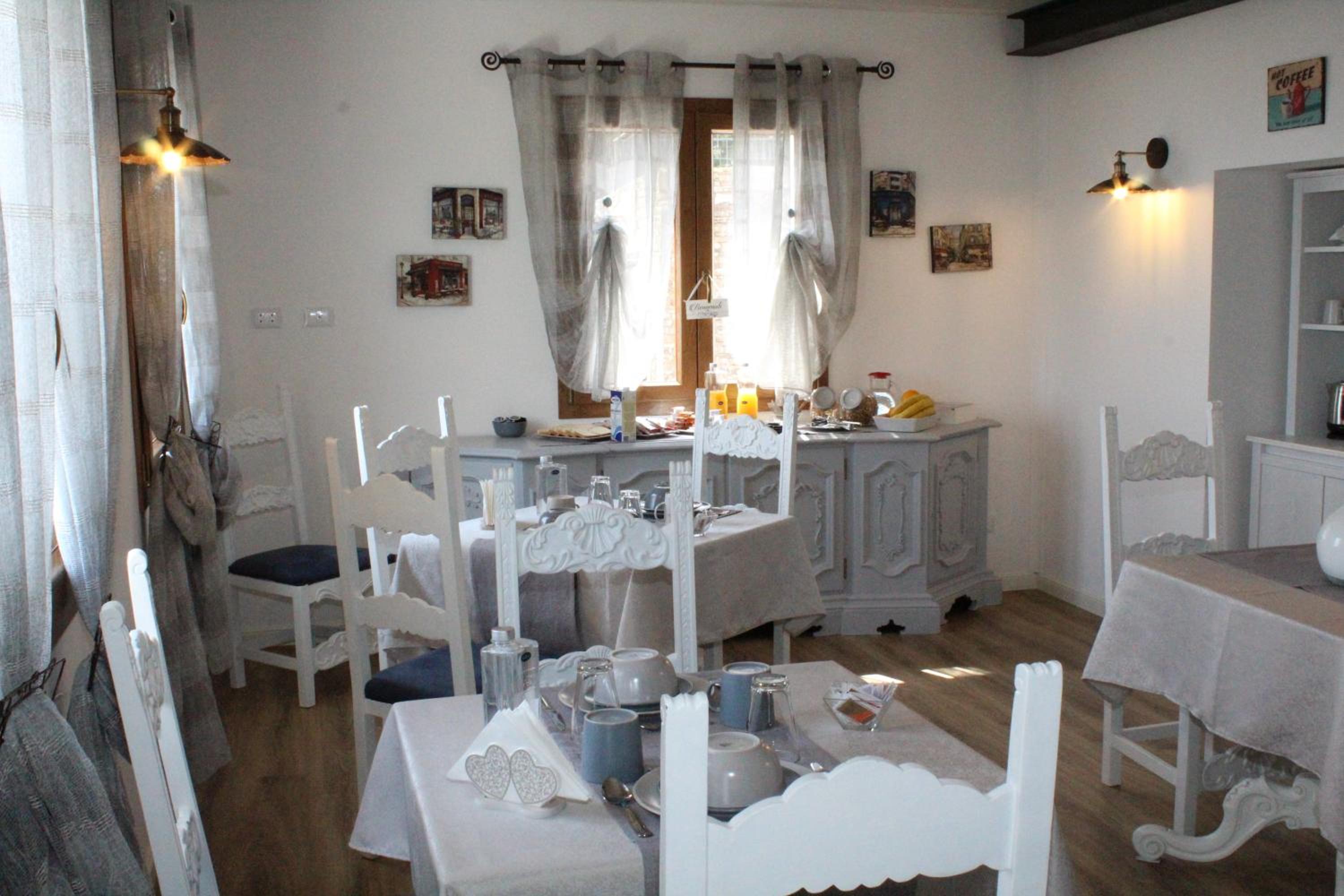 Photo 33