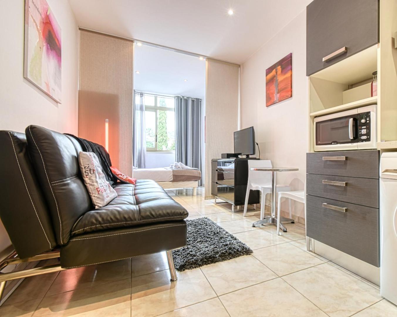 Beautiful modern apartment in the heart of Cannes