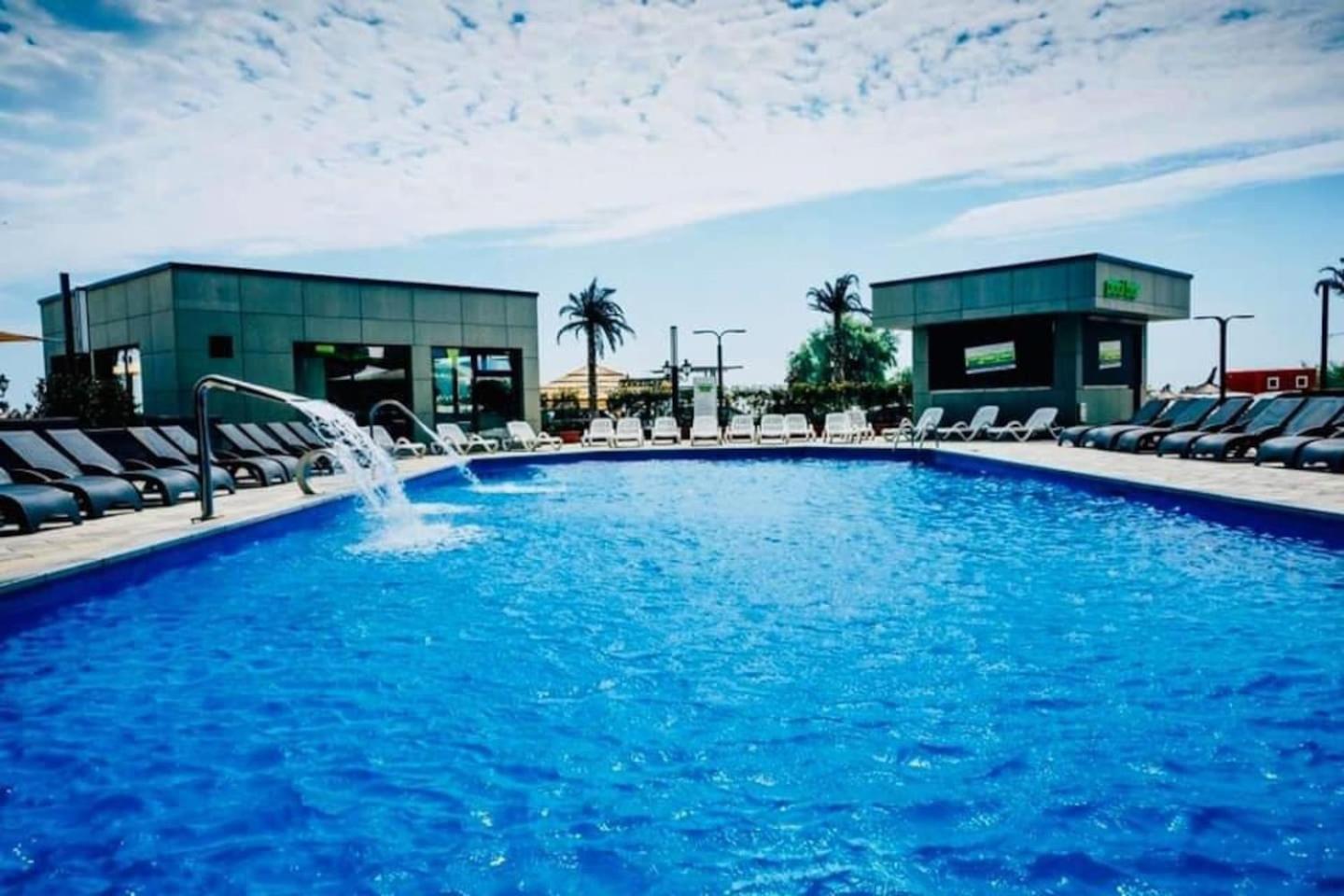 Baby Sea View and Pools Apartment- Mamaia Beach Resort