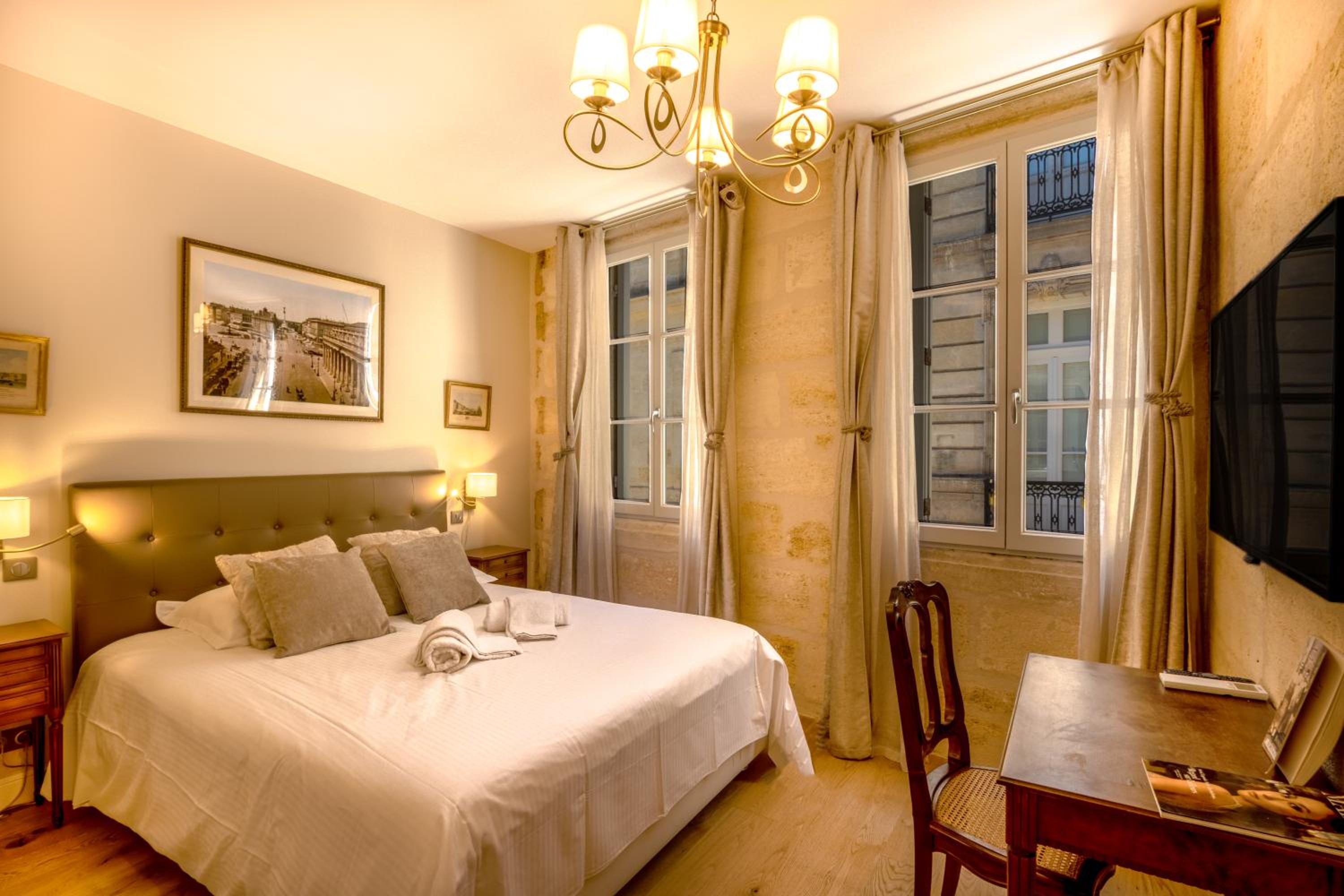Appartement Climatisé avec Rooftop en Hypercentre view 3