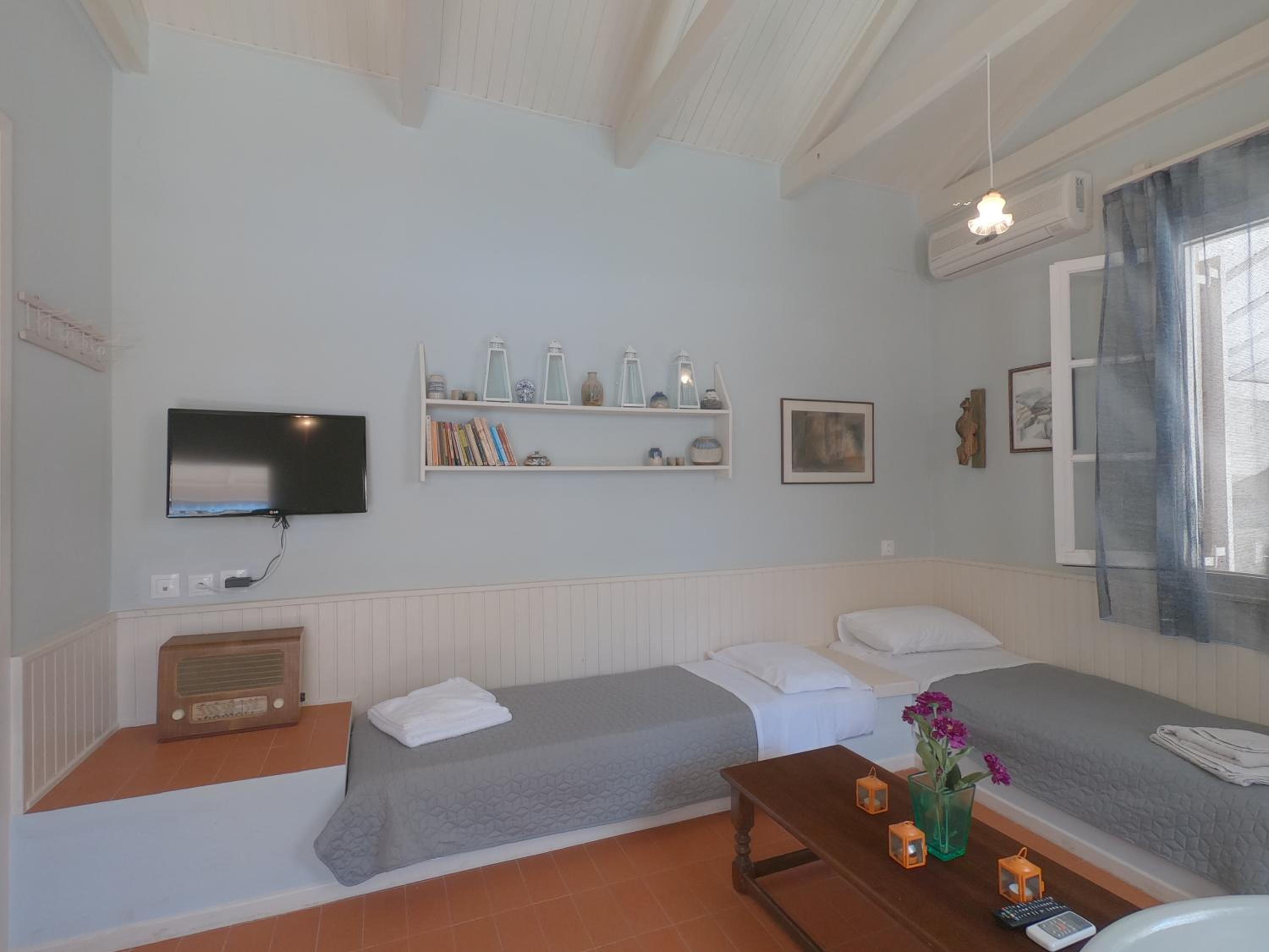Ioniso House — photo 2