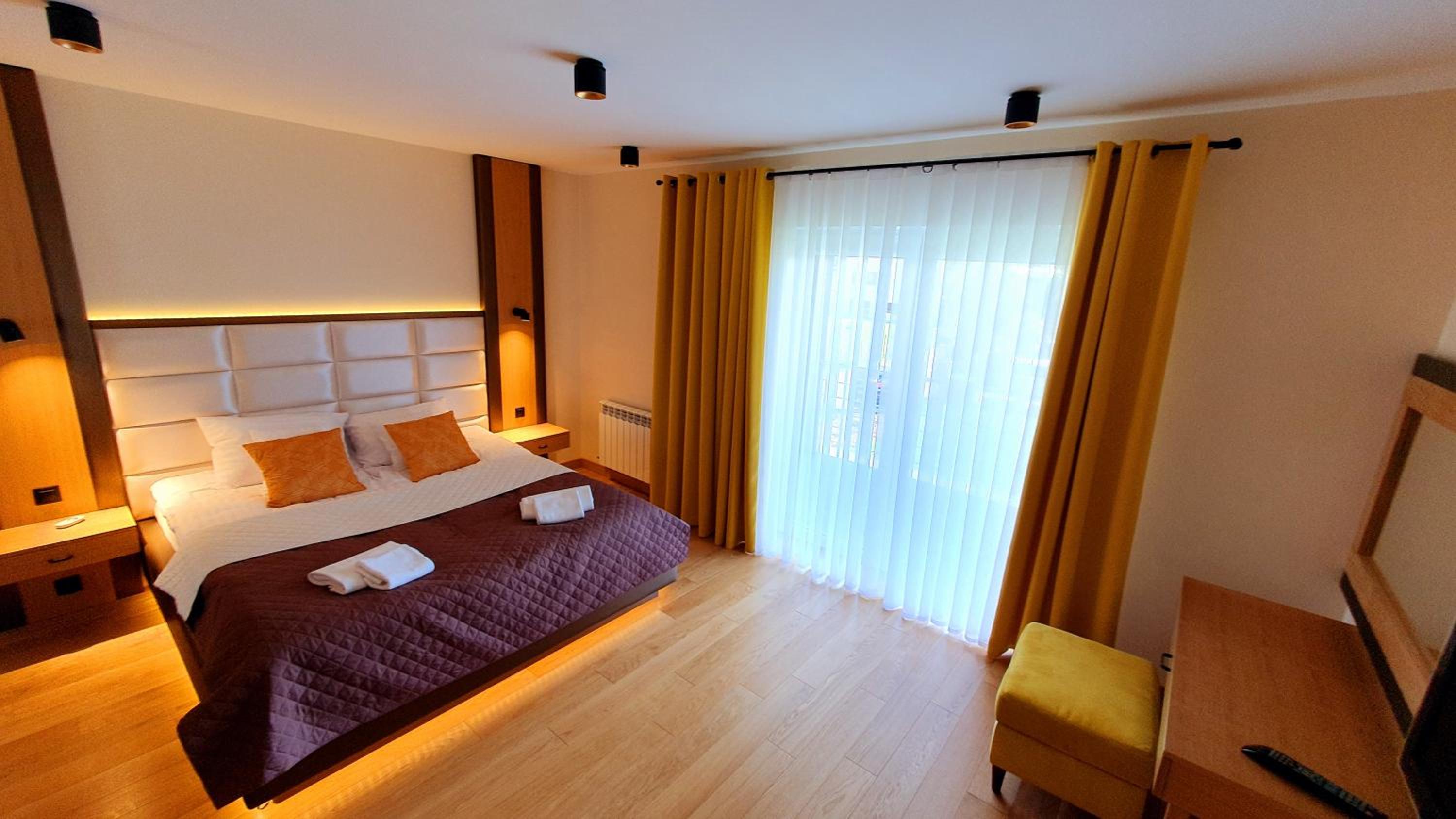 Hotel West Guest House - Image 1