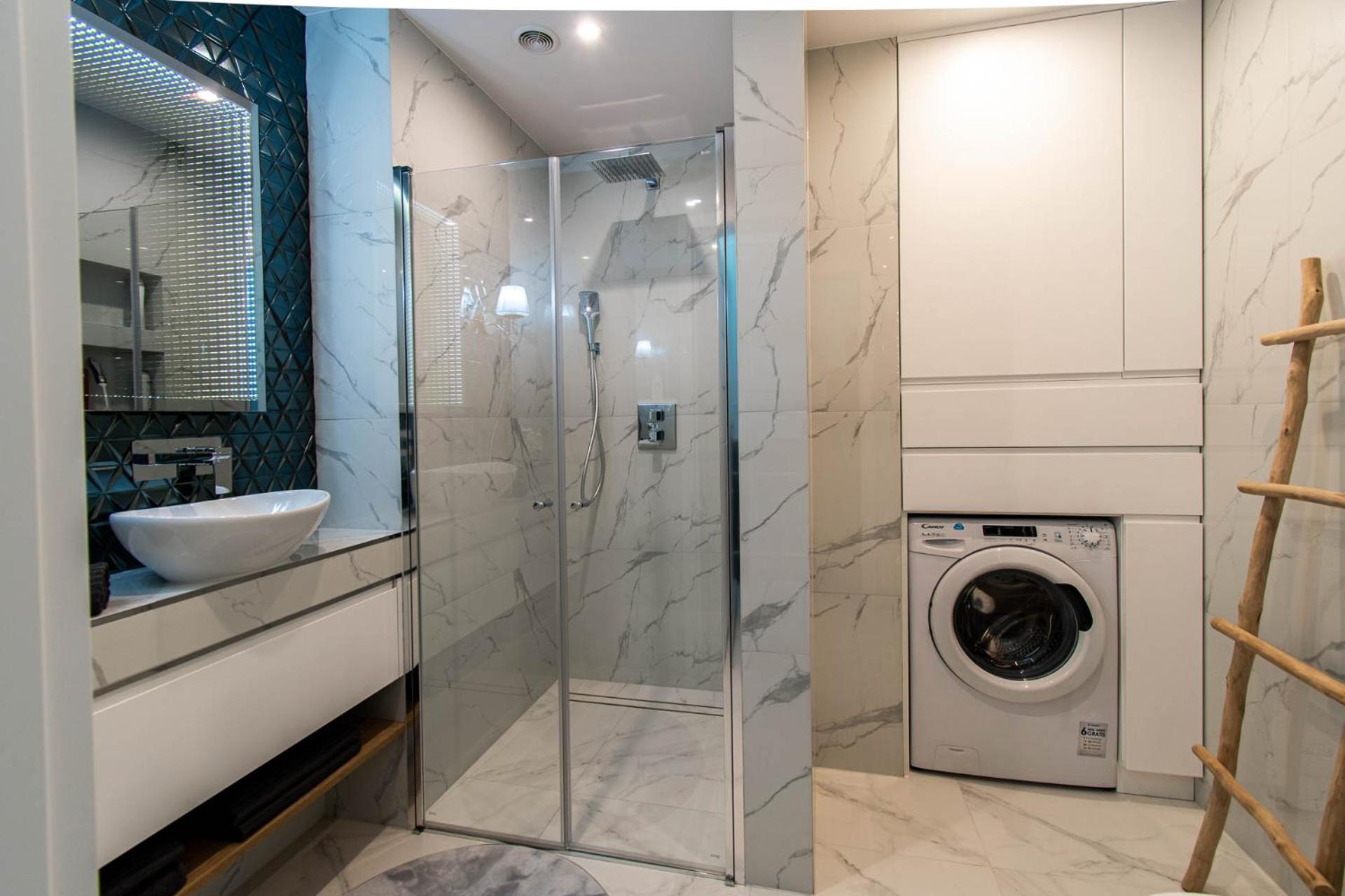 Glam Apartment