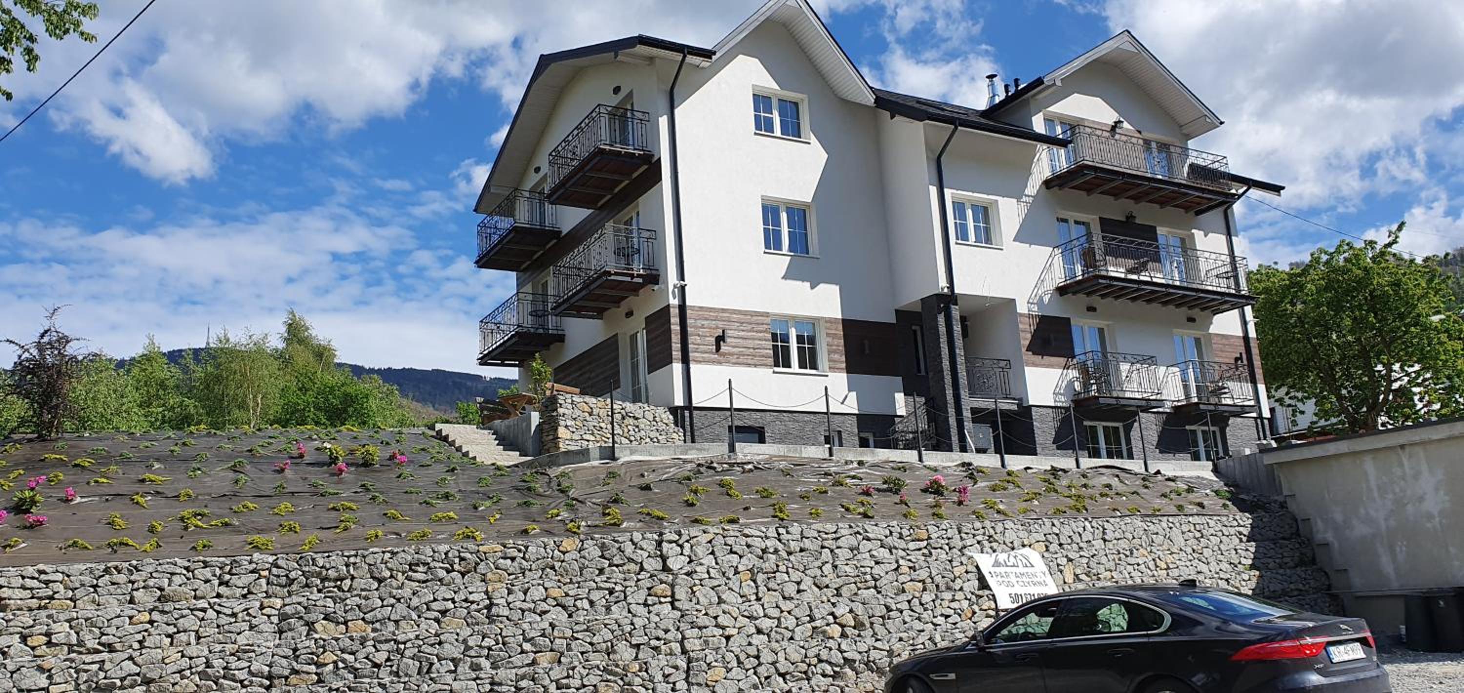 Photo 9