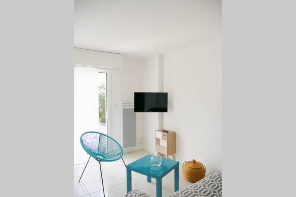 Studio situé dans le centre de Saint Philibert view 5