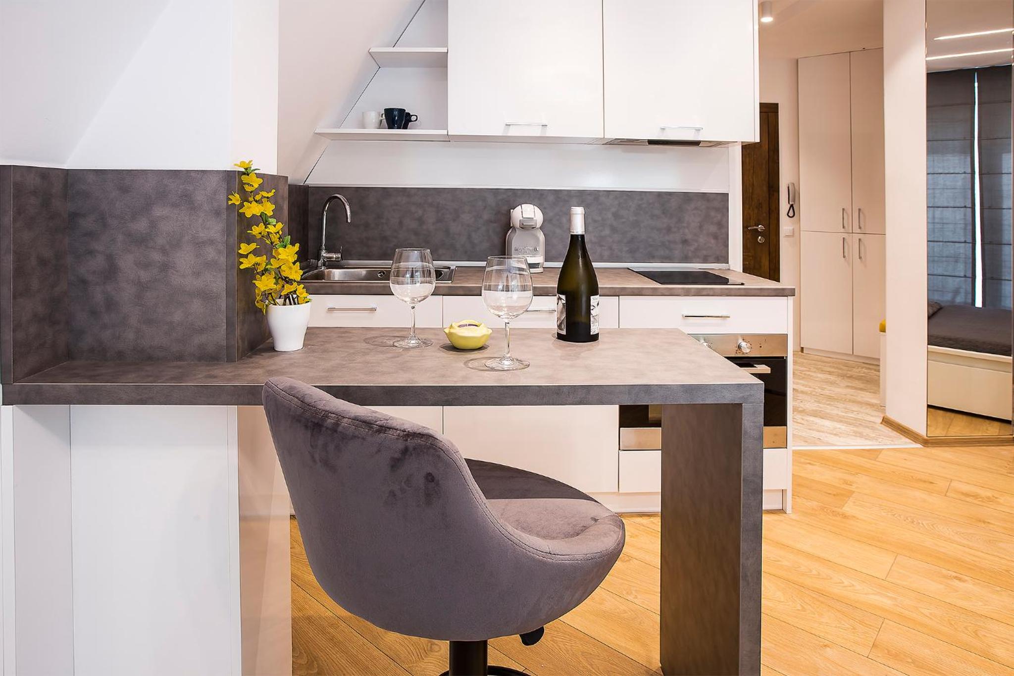 Deluxe Studio Center City