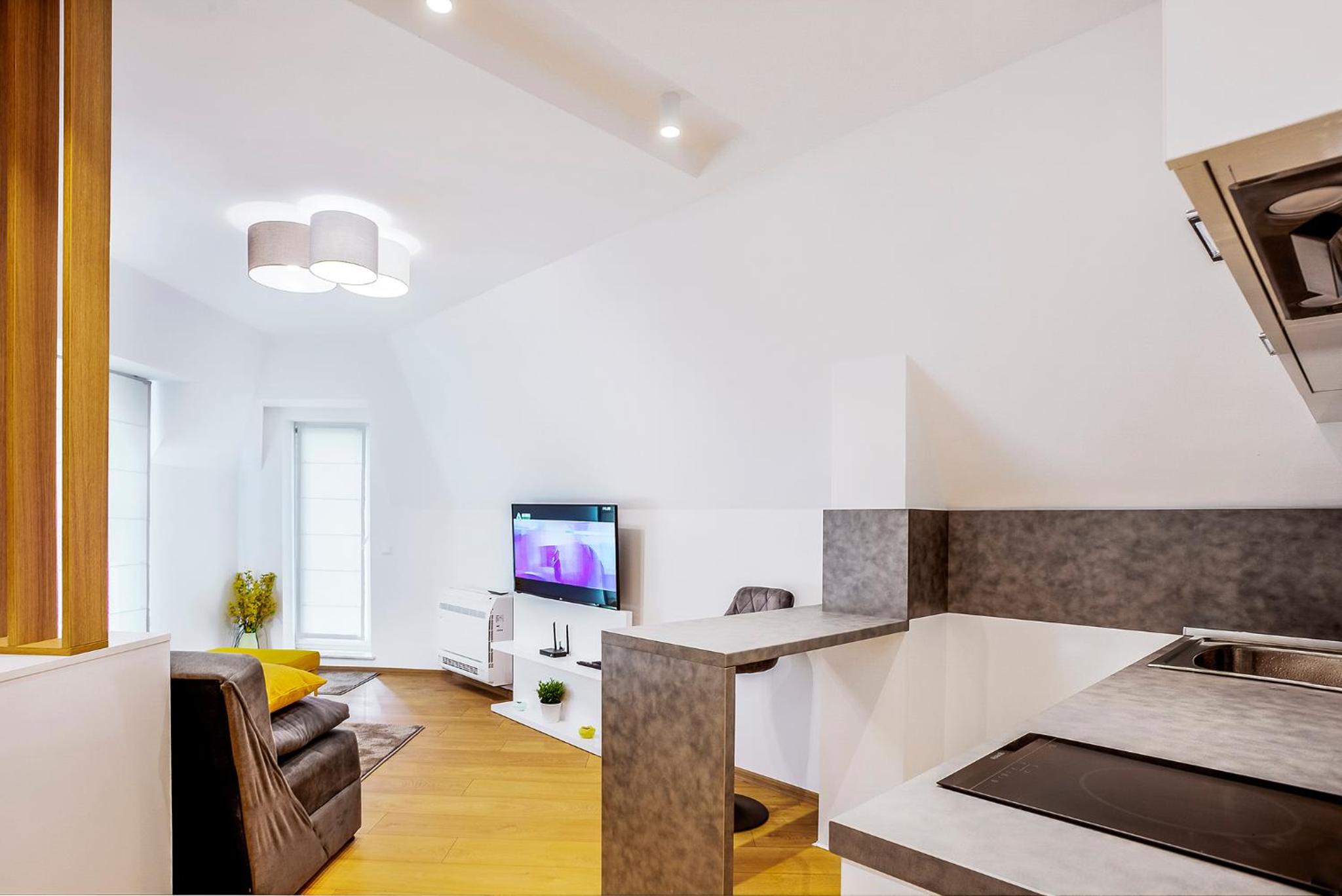 Deluxe Studio Center City